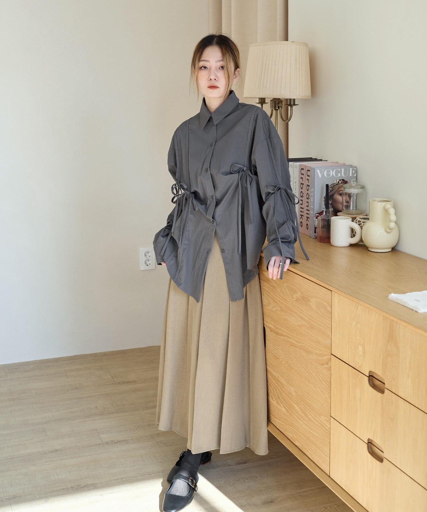 [UNE ORIGINAL]オーバーサイズフロントシャーリングリボンブラウスシャツ