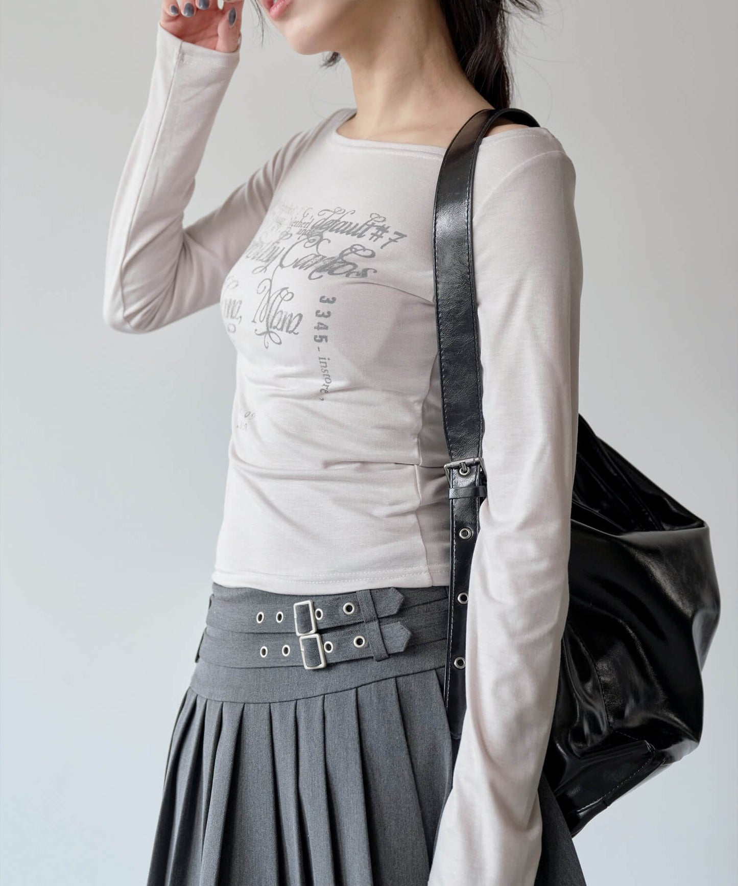 バレエコアグラフィックプリントシティワンショルダー/オフショルダーTシャツカットソー