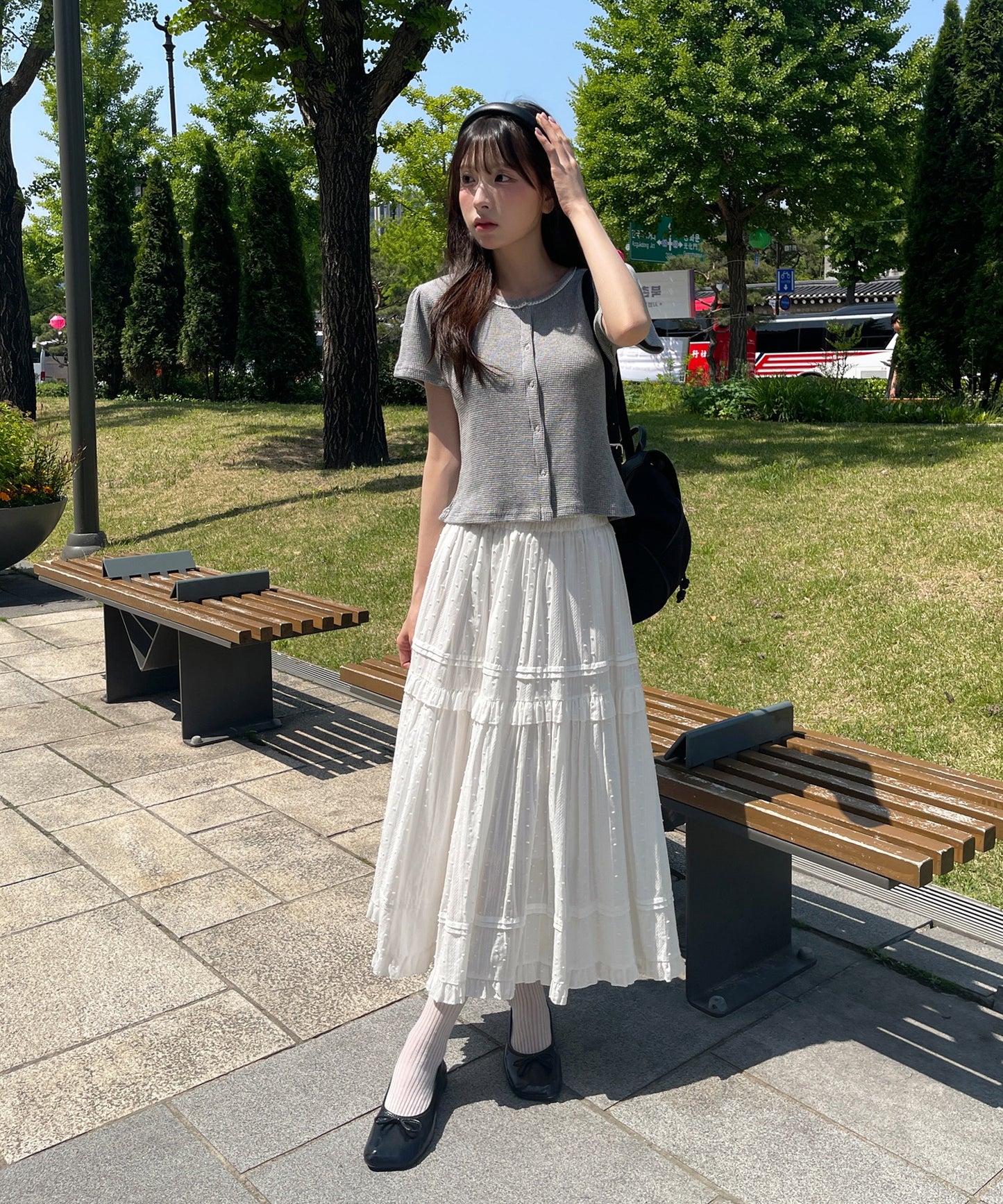 【UNE ORIGINAL】 ワッフル素材×花柄シルバートットレーストリミングボタン半袖カーディガン