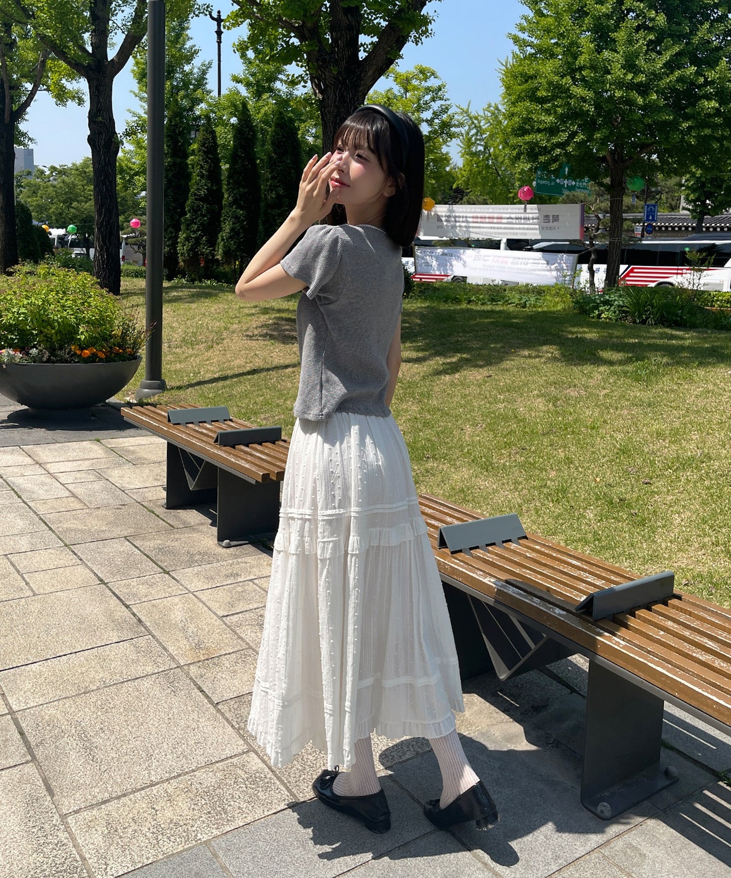 【UNE ORIGINAL】 ワッフル素材×花柄シルバートットレーストリミングボタン半袖カーディガン