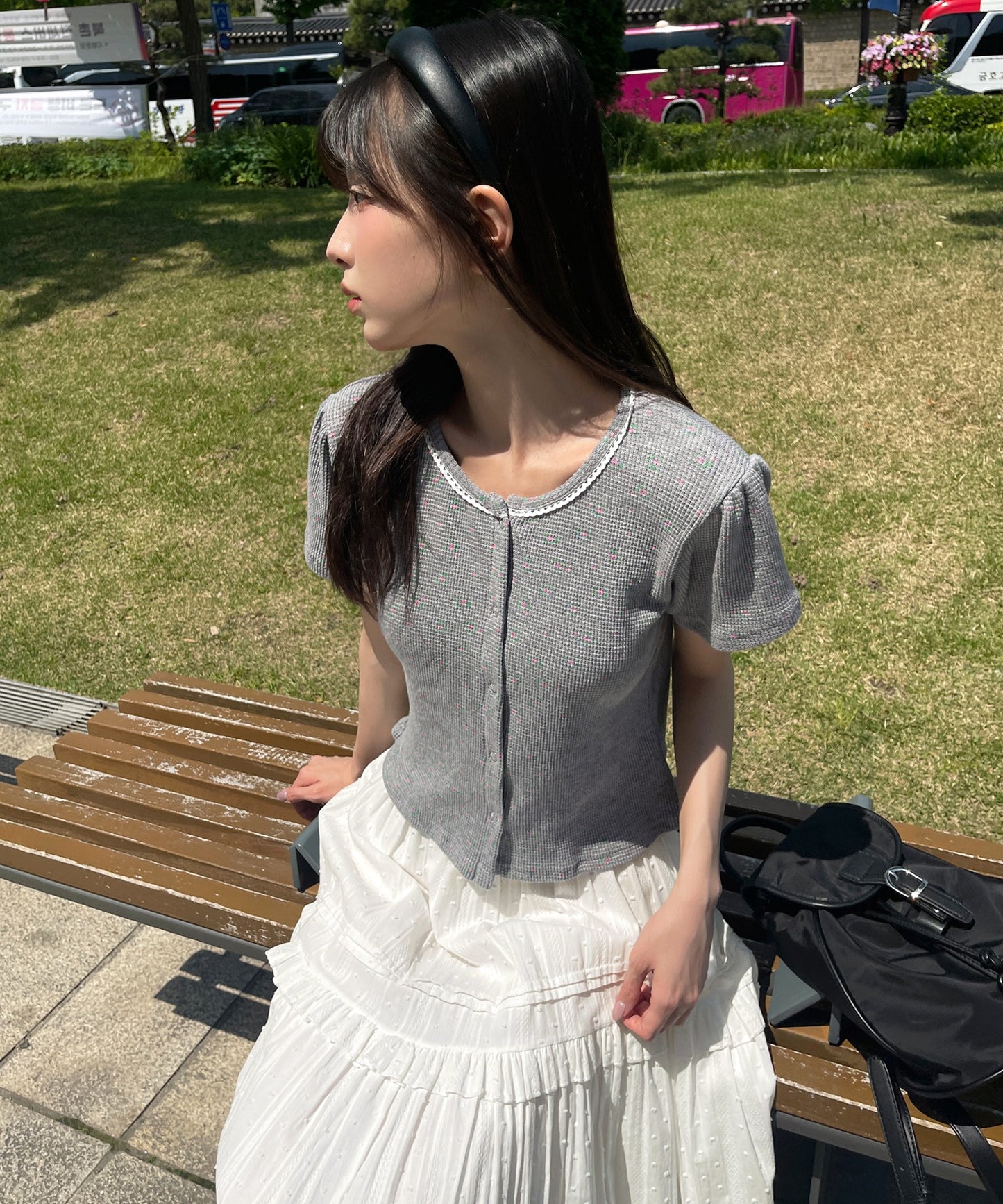 【UNE ORIGINAL】 ワッフル素材×花柄シルバートットレーストリミングボタン半袖カーディガン