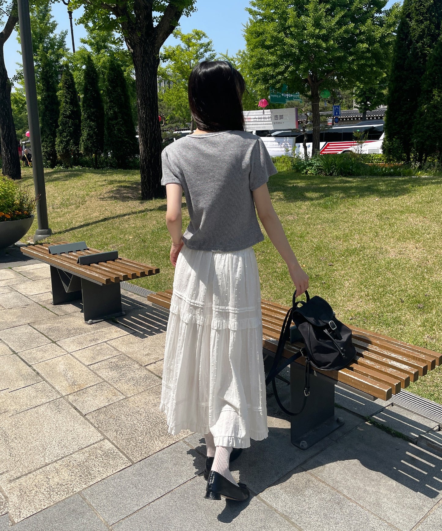 【UNE ORIGINAL】 ワッフル素材×花柄シルバートットレーストリミングボタン半袖カーディガン
