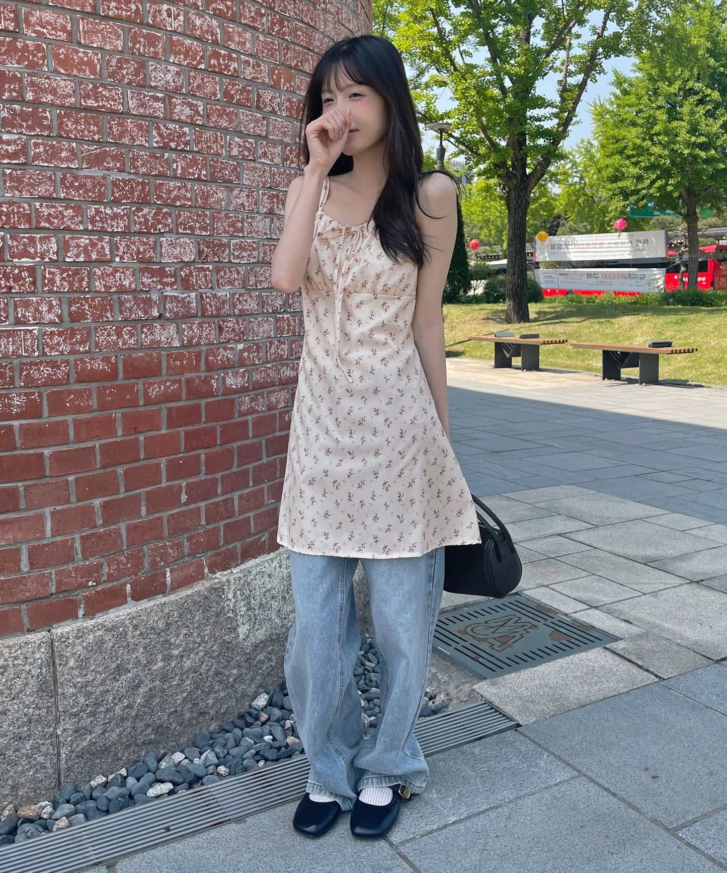 【肩紐調節可能】ラブリー花柄フロントリボンバックストリングレイヤードキャミソールミニワンピース