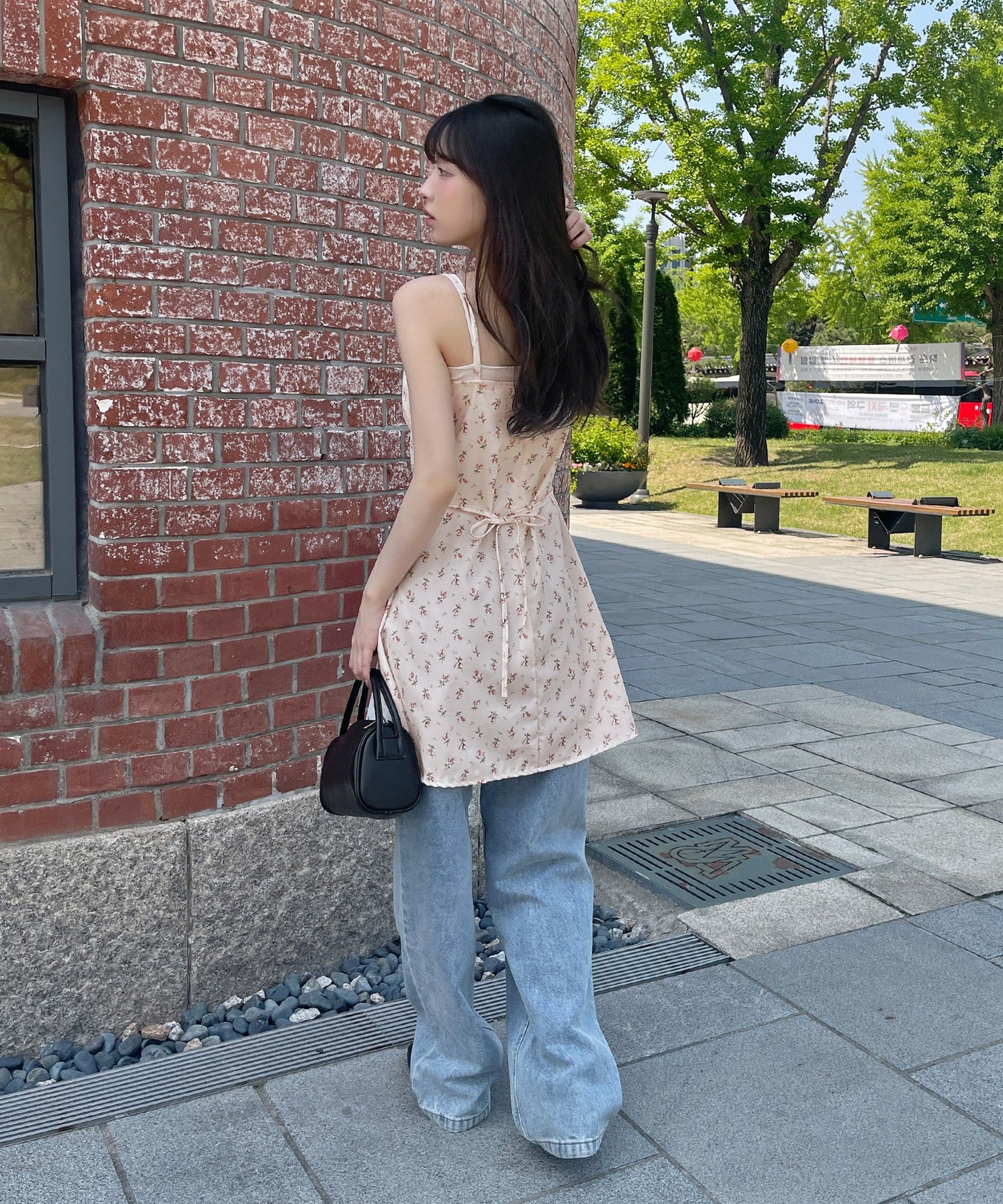 【肩紐調節可能】ラブリー花柄フロントリボンバックストリングレイヤードキャミソールミニワンピース