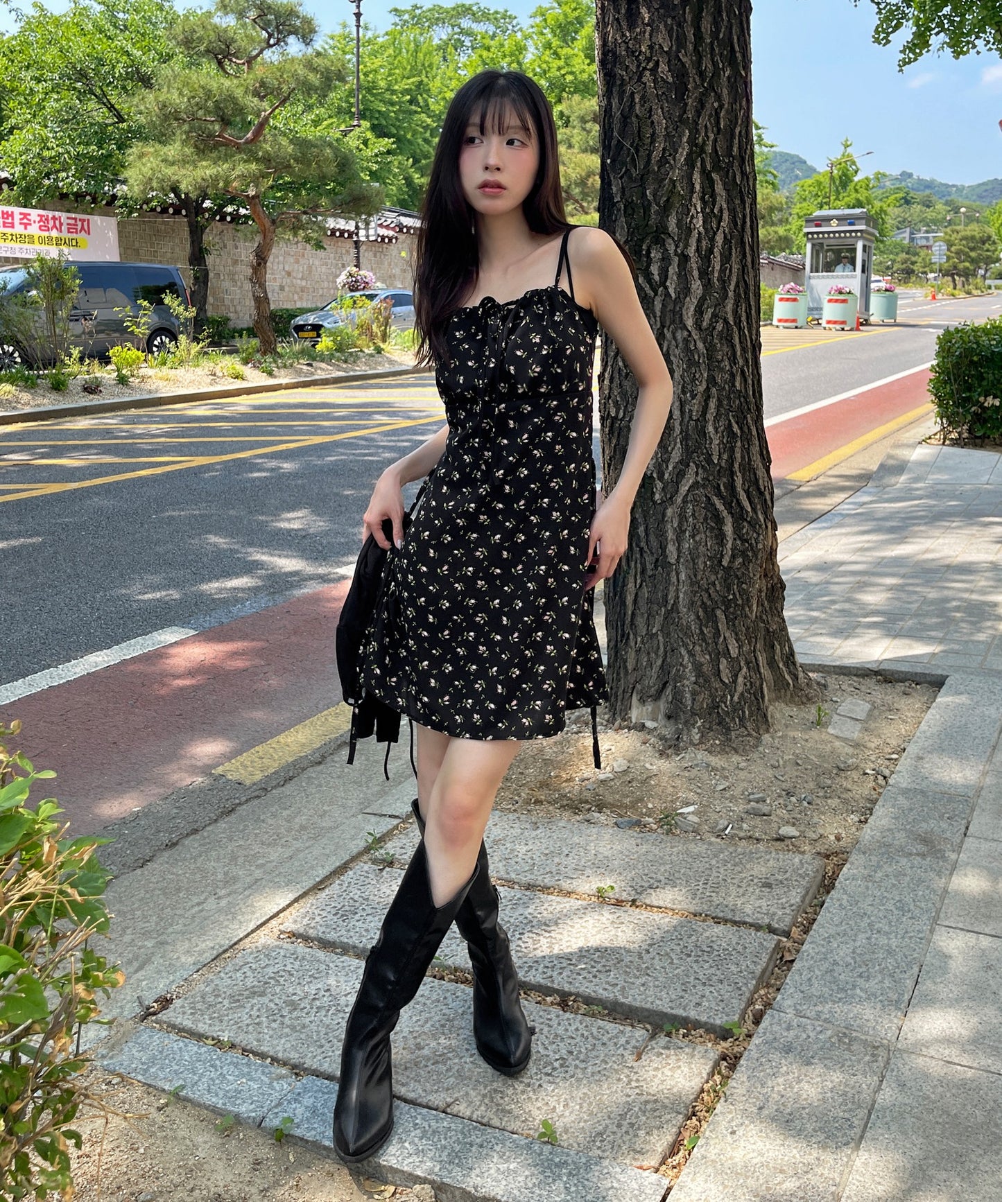 【肩紐調節可能】ラブリー花柄フロントリボンバックストリングレイヤードキャミソールミニワンピース