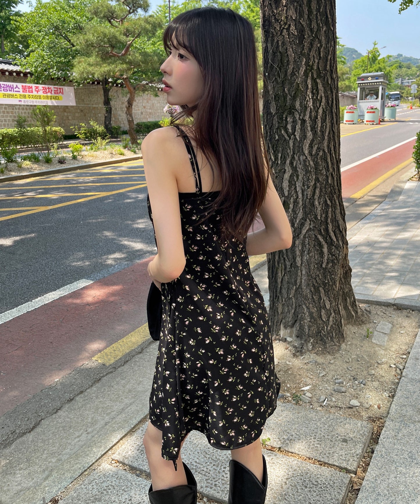 【肩紐調節可能】ラブリー花柄フロントリボンバックストリングレイヤードキャミソールミニワンピース