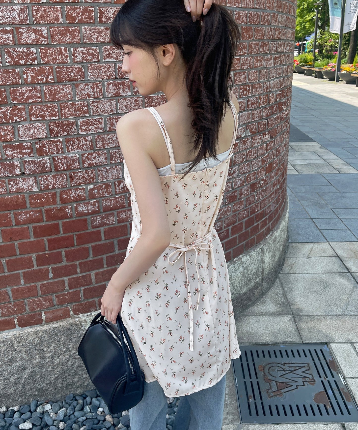 【肩紐調節可能】ラブリー花柄フロントリボンバックストリングレイヤードキャミソールミニワンピース