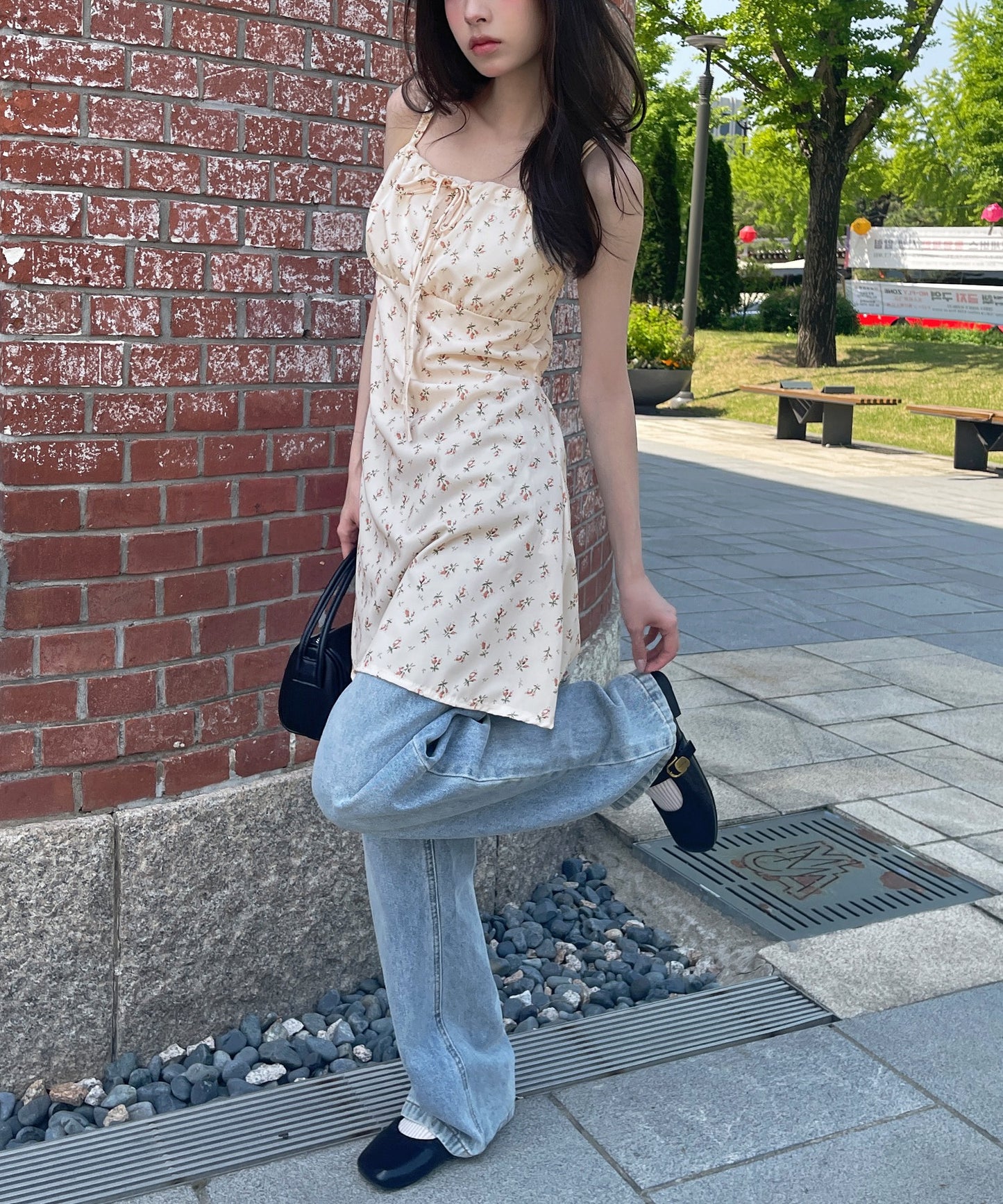 【肩紐調節可能】ラブリー花柄フロントリボンバックストリングレイヤードキャミソールミニワンピース