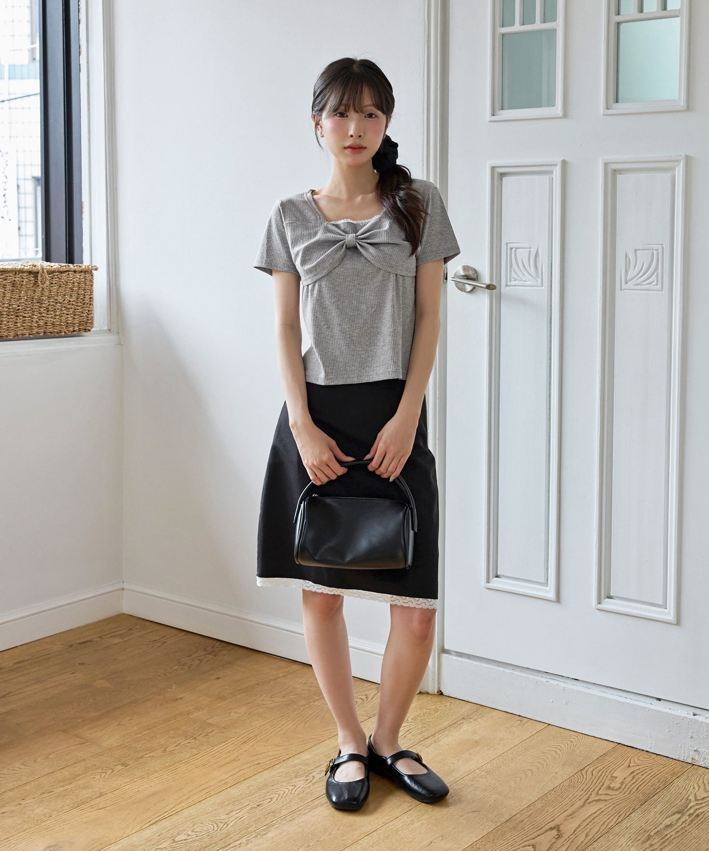【UNE ORIGINAL】フロントラブリーリボンフリルリブ半袖Tシャツカットソー