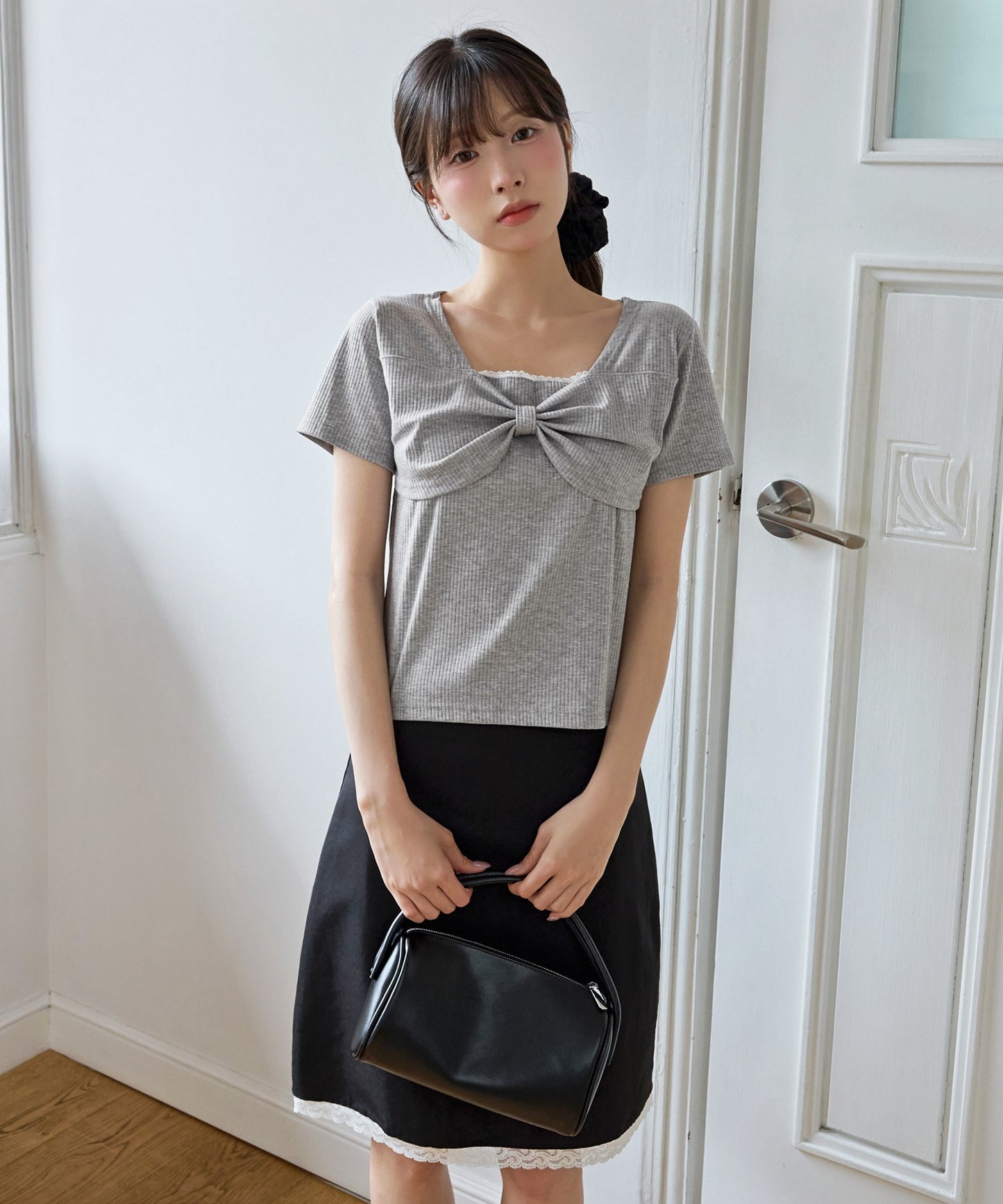 【UNE ORIGINAL】フロントラブリーリボンフリルリブ半袖Tシャツカットソー