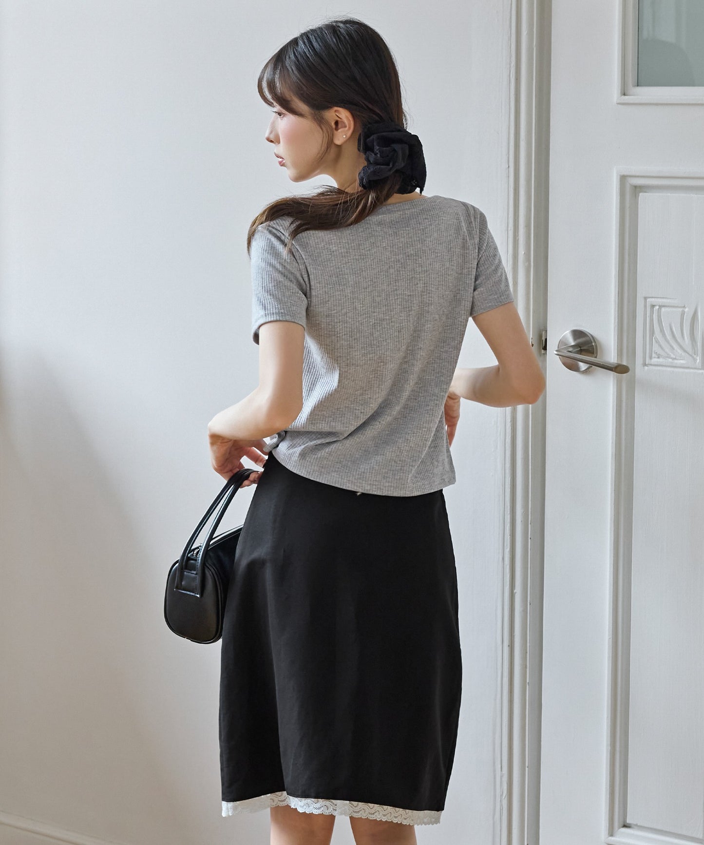 【UNE ORIGINAL】フロントラブリーリボンフリルリブ半袖Tシャツカットソー