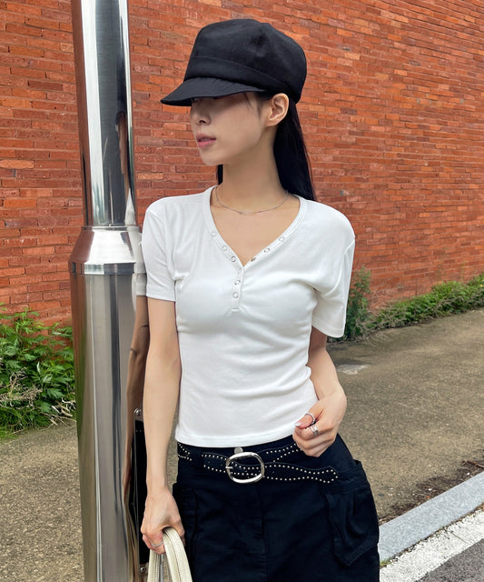【2026SS新作アイテム】ユニークVネックシルバートットボタンレイヤード半袖Tシャツカットソー