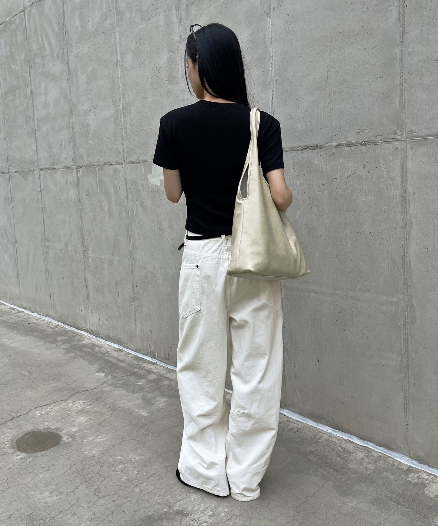 【2026SS新作アイテム】ユニークVネックシルバートットボタンレイヤード半袖Tシャツカットソー