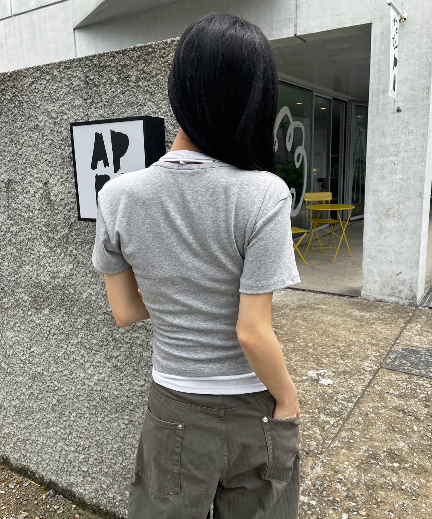 【2026SS新作アイテム】ユニークVネックシルバートットボタンレイヤード半袖Tシャツカットソー