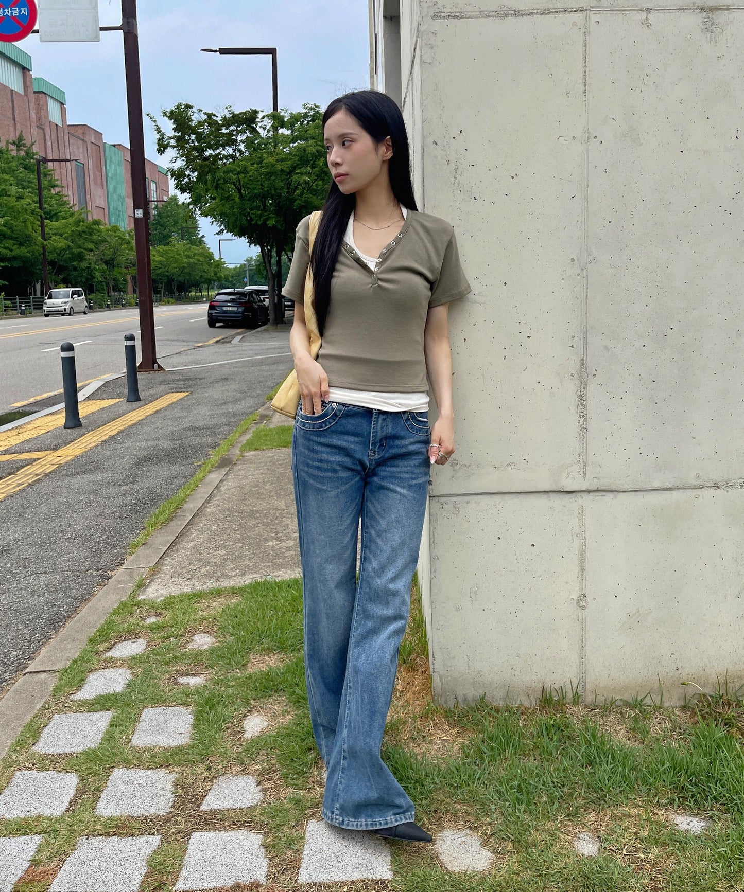 【2026SS新作アイテム】ユニークVネックシルバートットボタンレイヤード半袖Tシャツカットソー