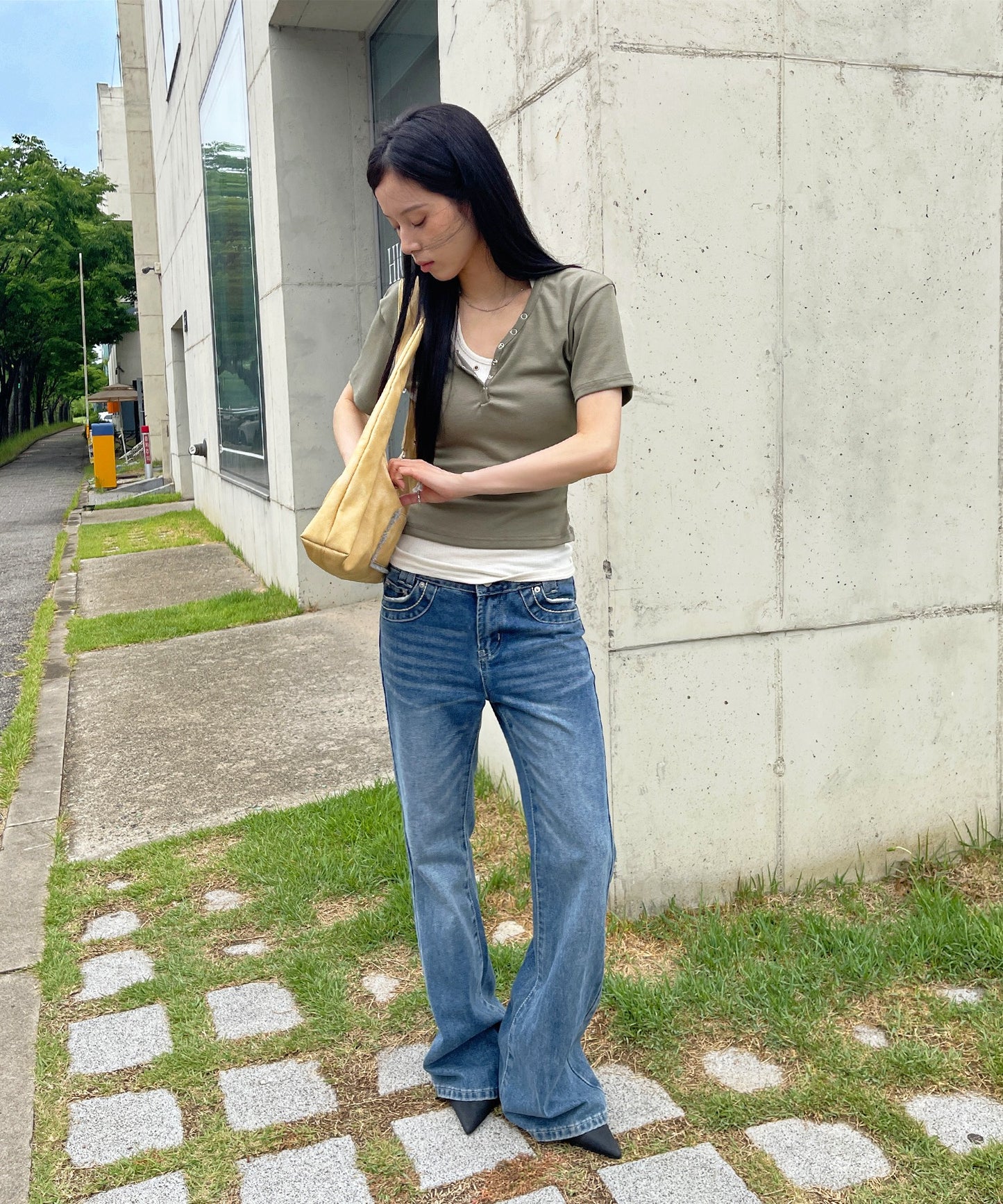 【2026SS新作アイテム】ユニークVネックシルバートットボタンレイヤード半袖Tシャツカットソー
