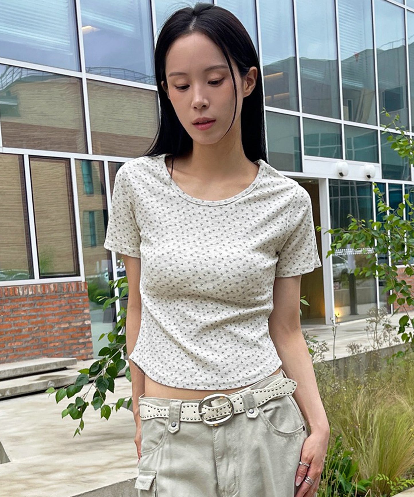 【2026SS新作アイテム】【レイヤード用におすすめ】デイリー花柄UネックアンバランスミドルTシャツカットソー