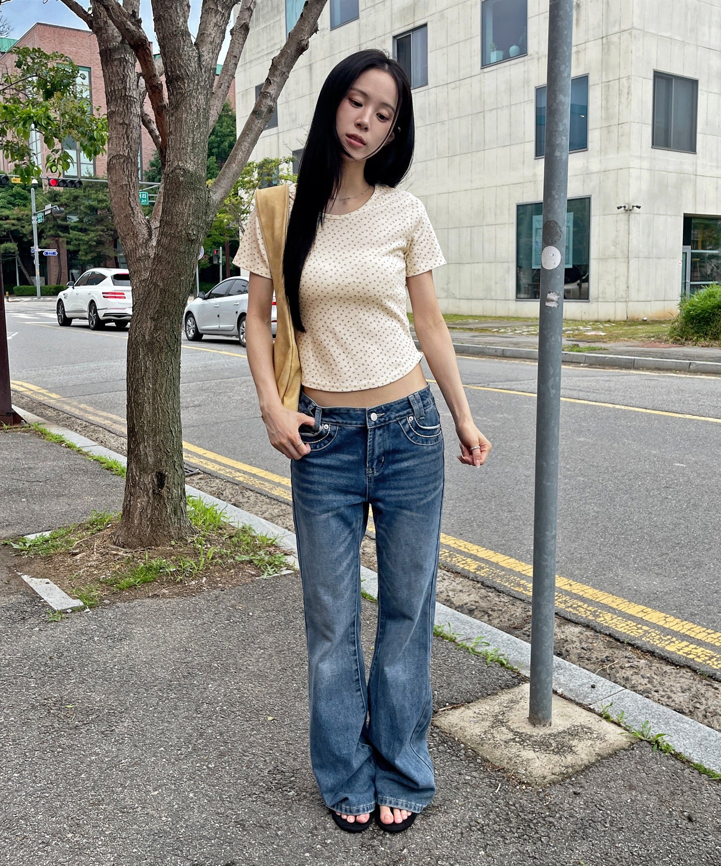 【2026SS新作アイテム】【レイヤード用におすすめ】デイリー花柄UネックアンバランスミドルTシャツカットソー