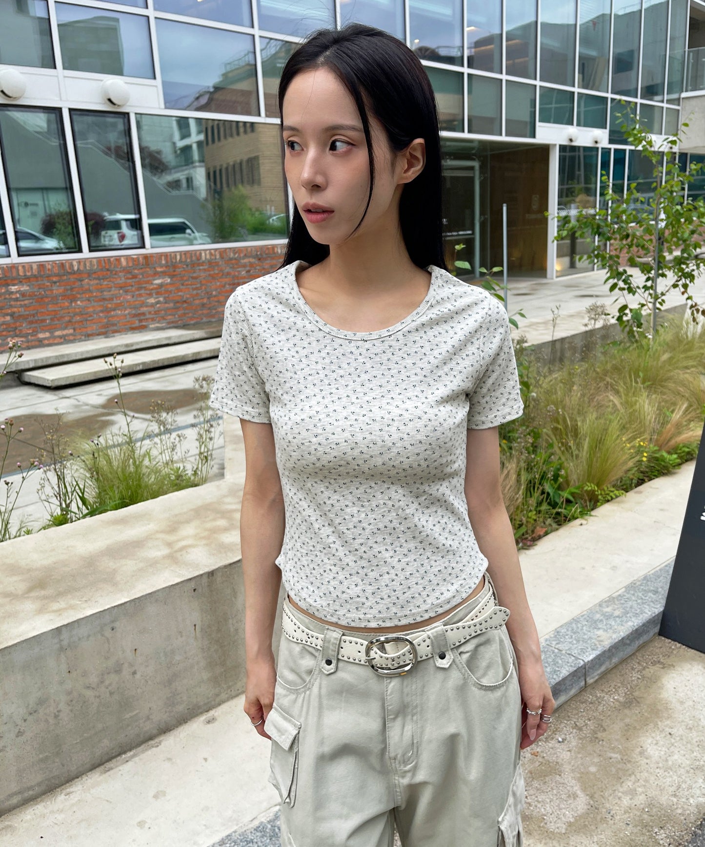 【2026SS新作アイテム】【レイヤード用におすすめ】デイリー花柄UネックアンバランスミドルTシャツカットソー