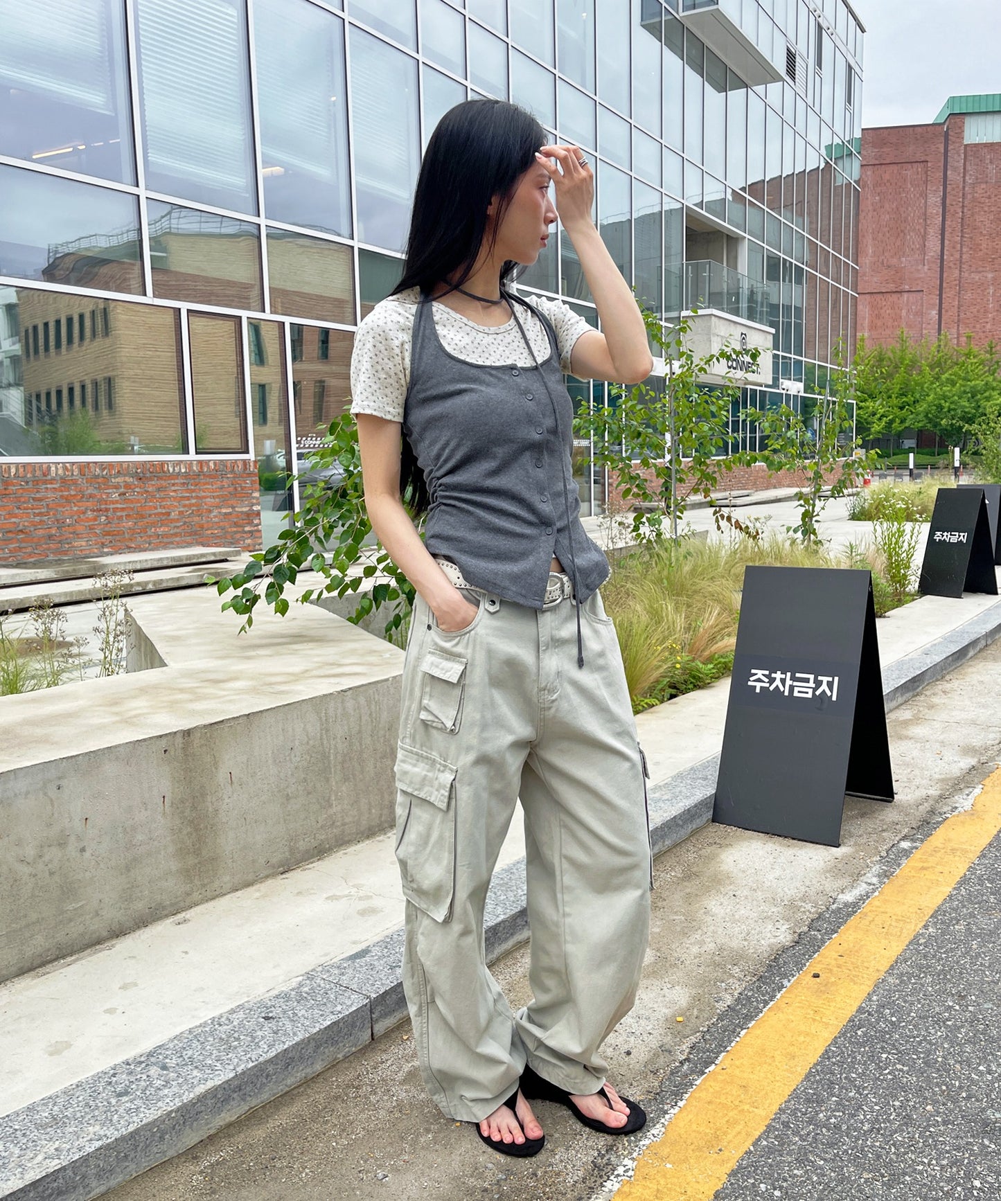 【2026SS新作アイテム】【レイヤード用におすすめ】デイリー花柄UネックアンバランスミドルTシャツカットソー