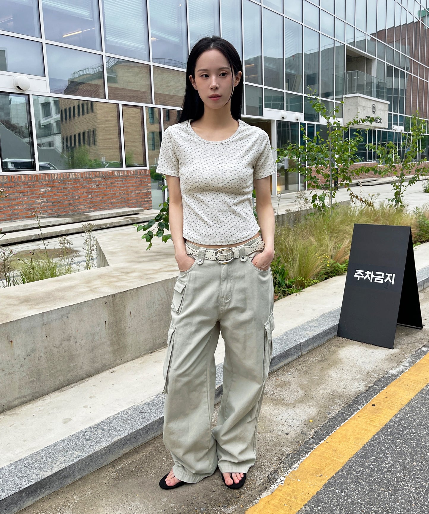 【2026SS新作アイテム】【レイヤード用におすすめ】デイリー花柄UネックアンバランスミドルTシャツカットソー