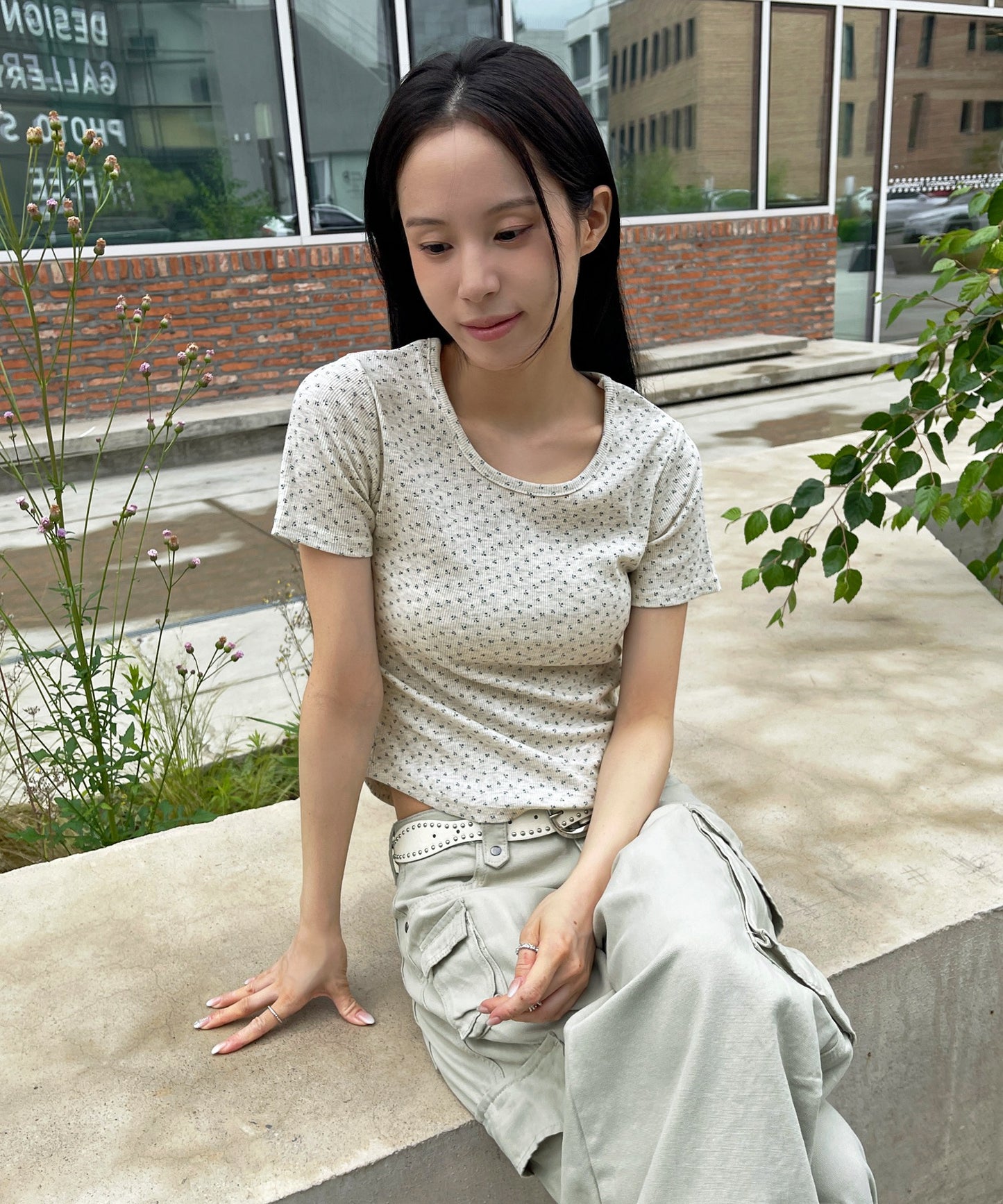【2026SS新作アイテム】【レイヤード用におすすめ】デイリー花柄UネックアンバランスミドルTシャツカットソー