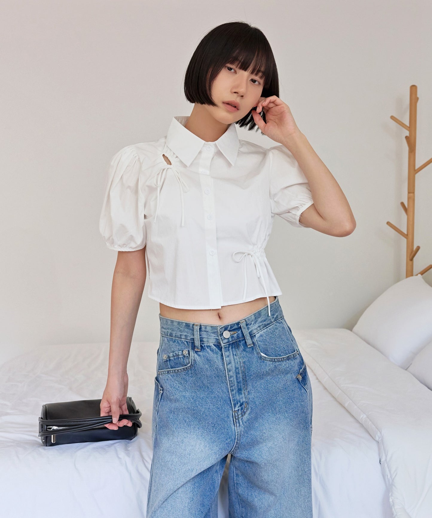ラブリーパフスリーブスリットリボンクロップドショート丈ブラウス