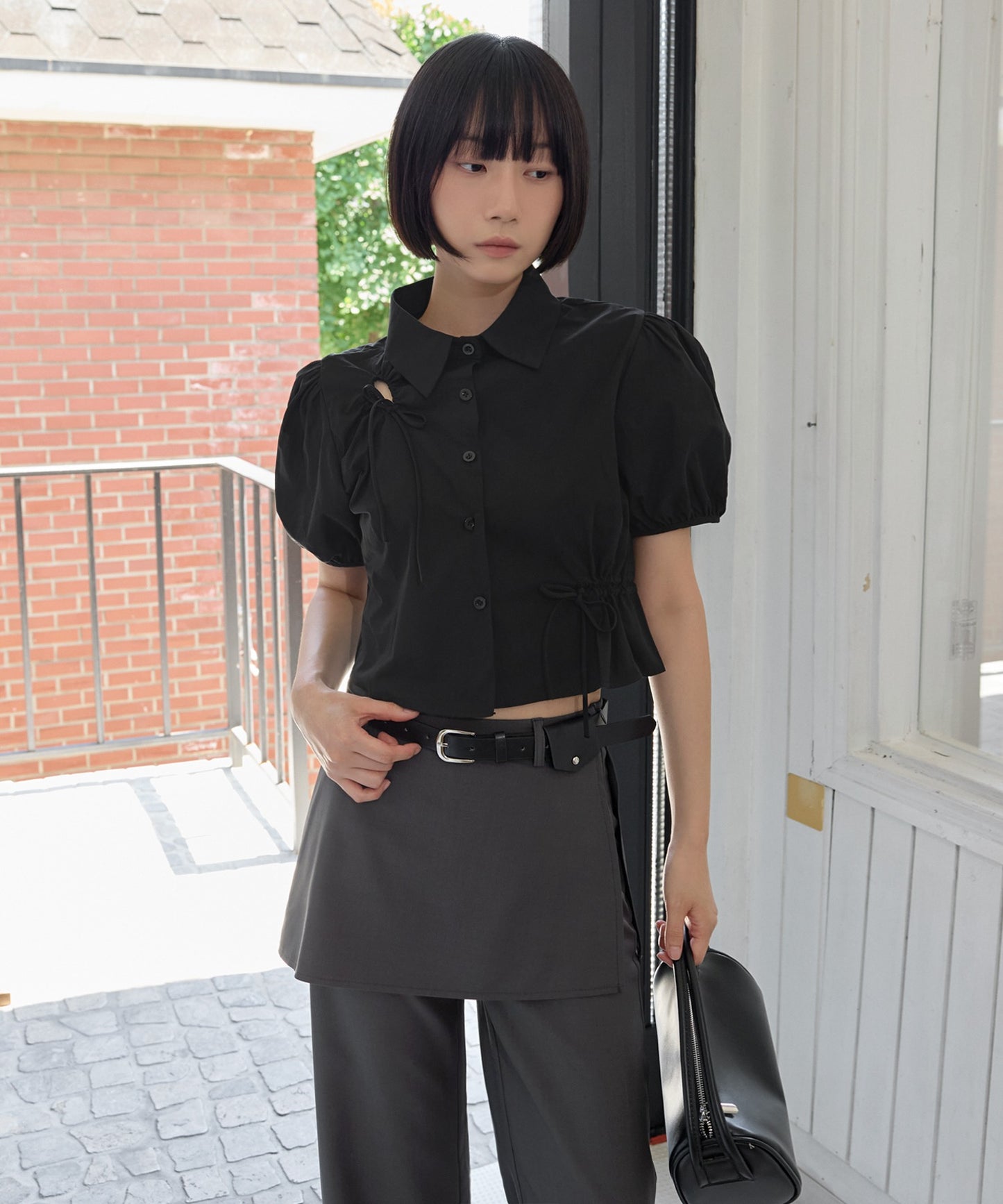 ラブリーパフスリーブスリットリボンクロップドショート丈ブラウス