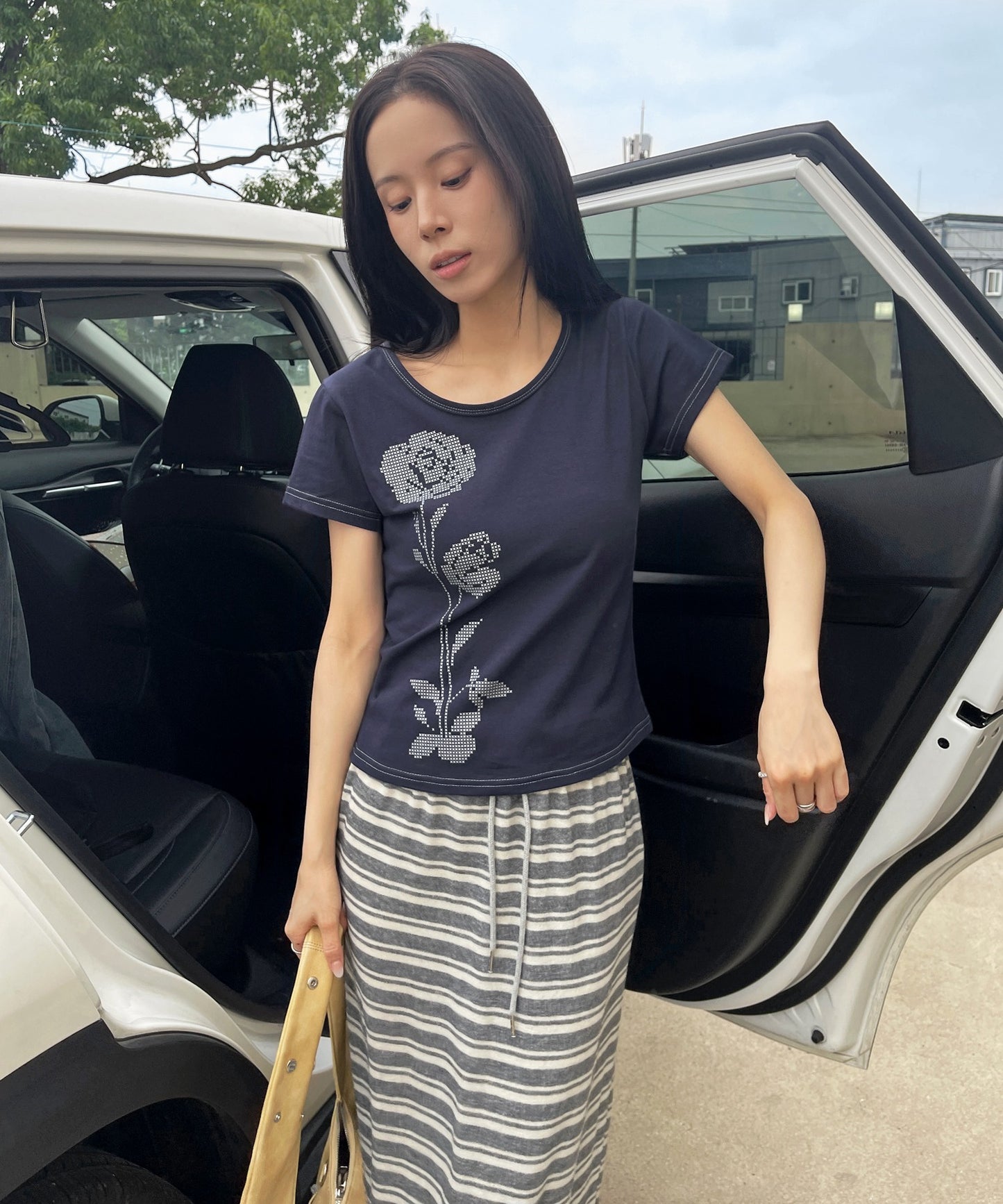 バイカラーステッチフラワーグラフィック半袖Tシャツカットソー