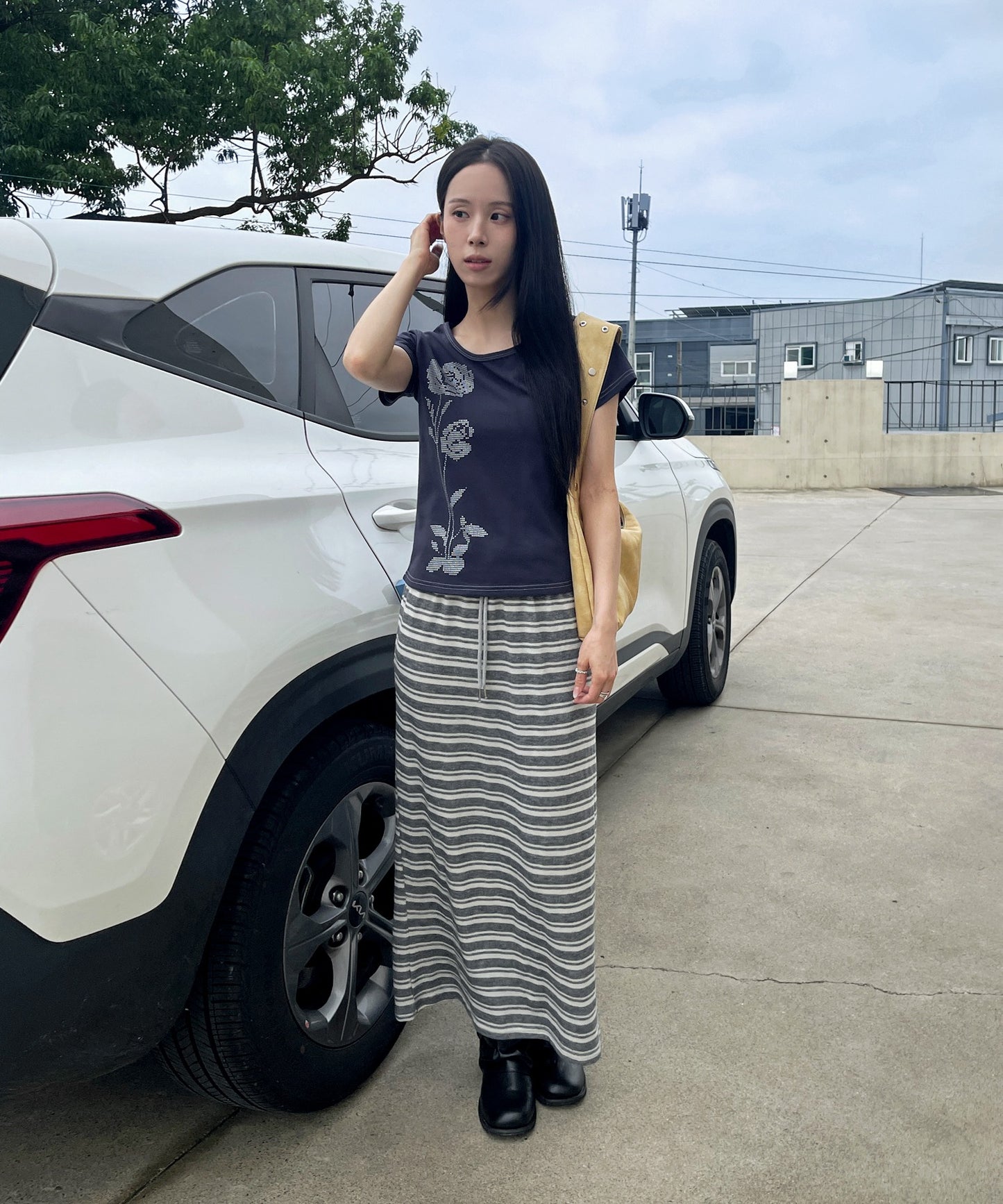 バイカラーステッチフラワーグラフィック半袖Tシャツカットソー