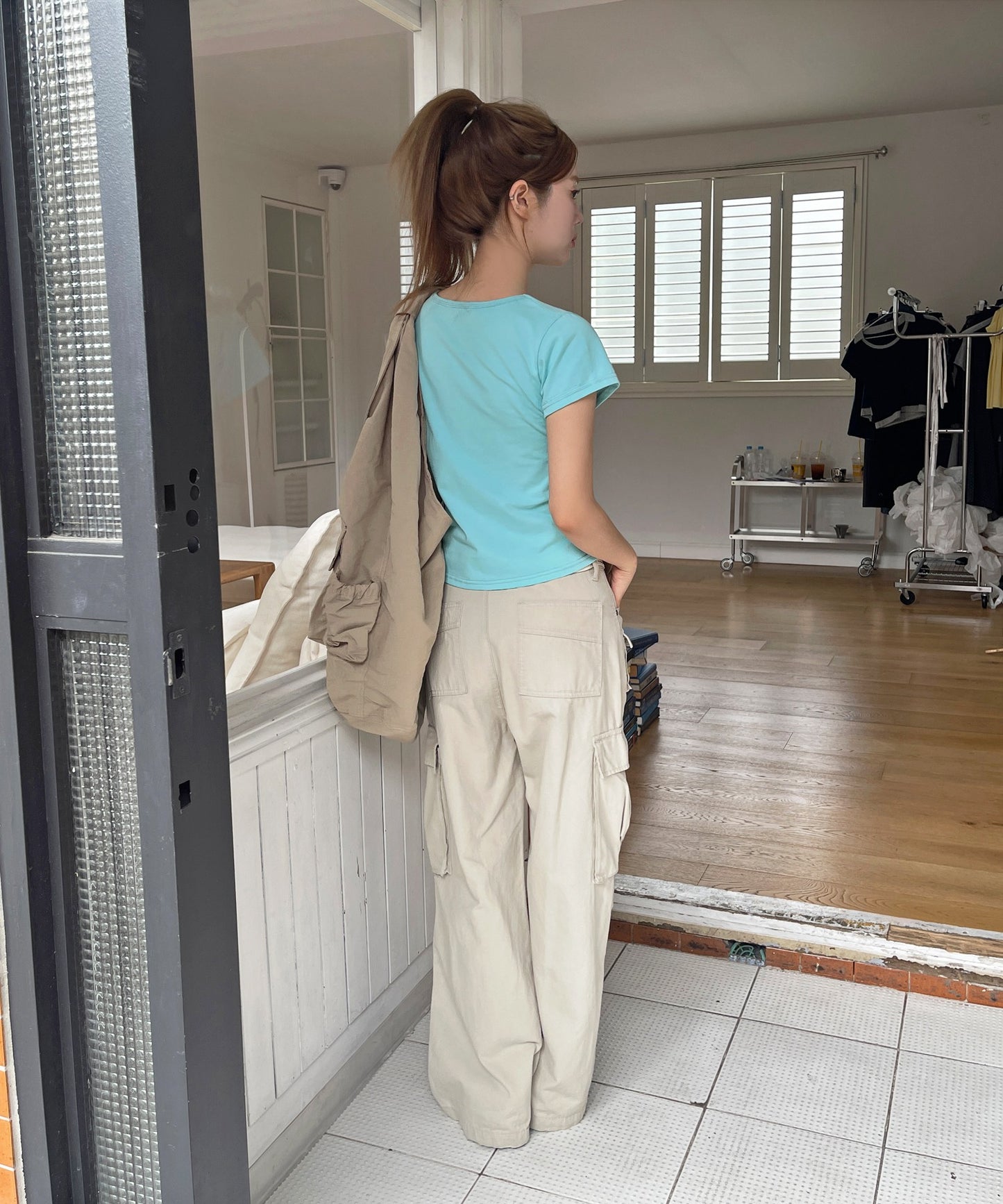 バイカラーステッチフラワーグラフィック半袖Tシャツカットソー