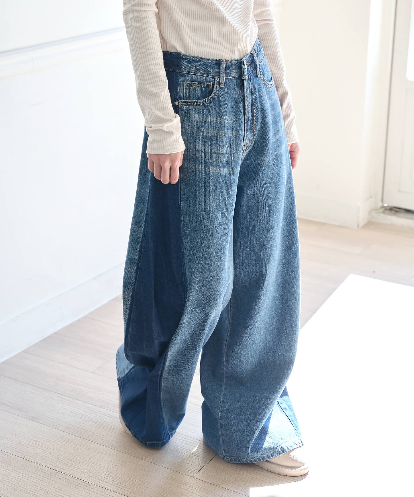 [UNE ORIGINAL] 2WAYバイカラー配色ウォッシングスリムワイドデニムパンツ
