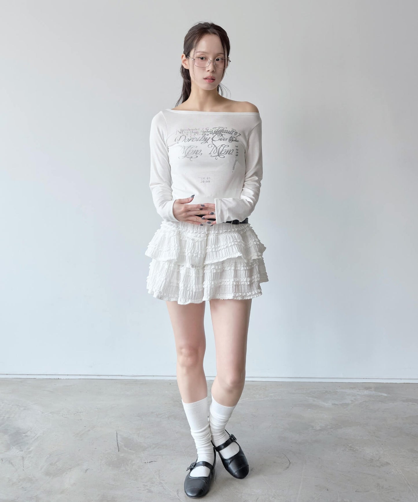 バレエコアグラフィックプリントシティワンショルダー/オフショルダーTシャツカットソー