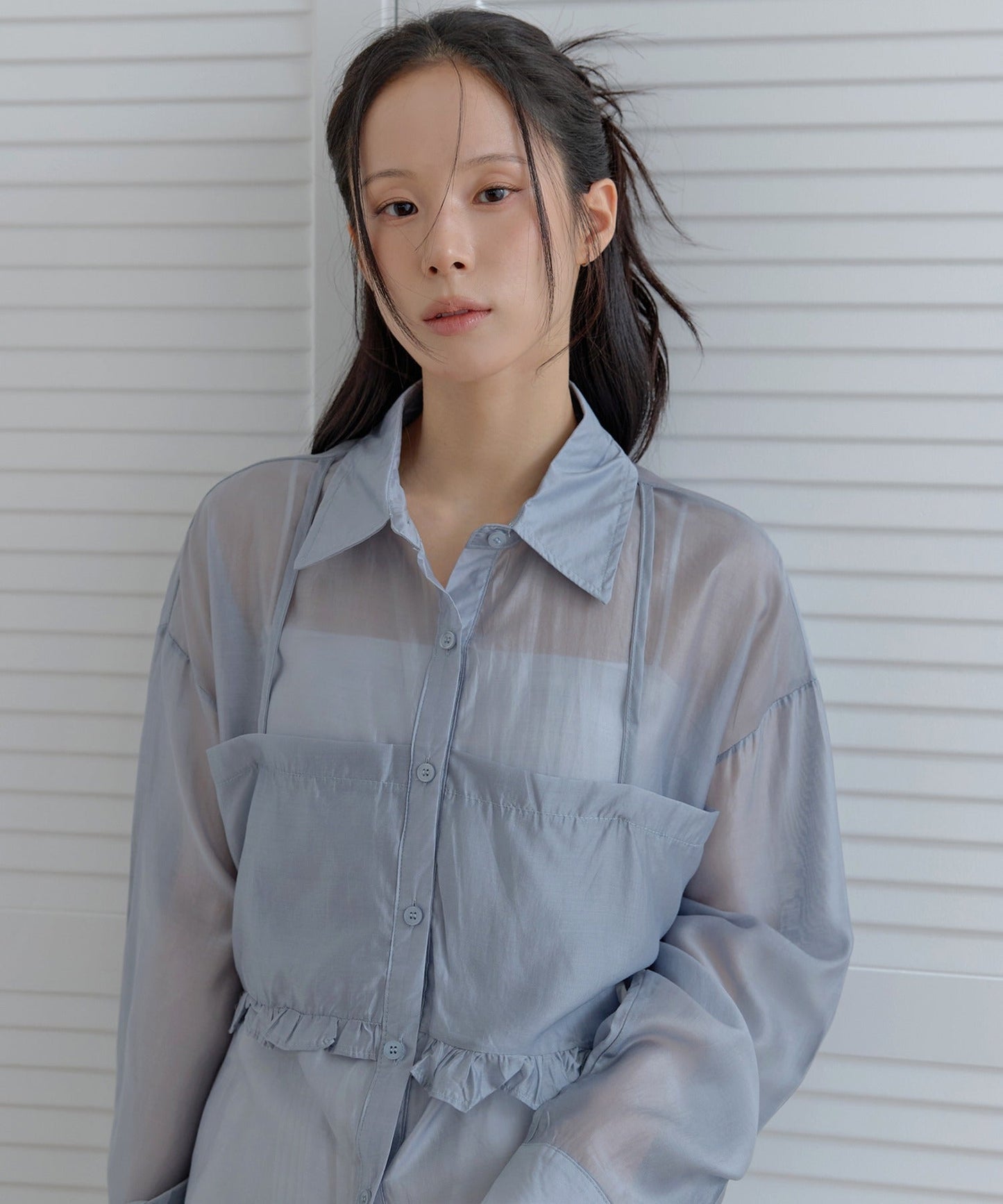 【好みで選べる無地＆ストライプ生地展開】【ウエストストリングで体系によってシルエット調節可能】シースルーレイヤードビスチェオーバーサイズブラウスシャツ