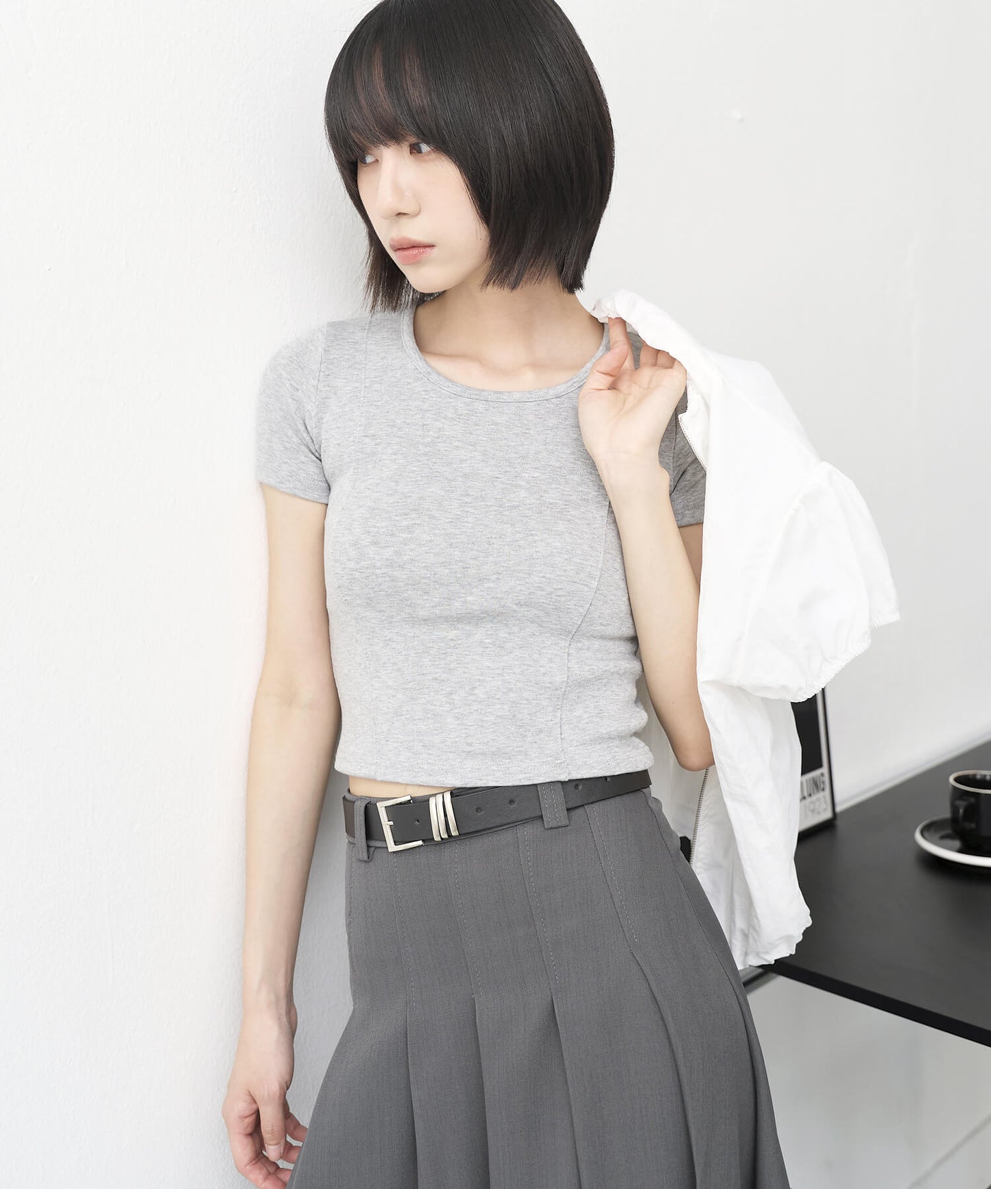 フロントダブルスリムラインクロップドＴシャツカットソー