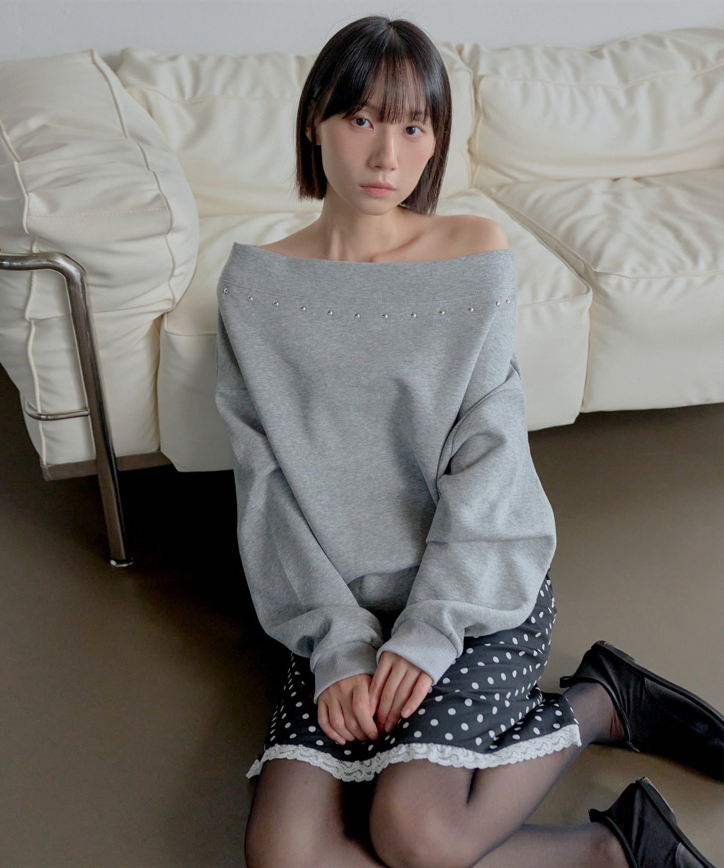 【ワンショルダー/オフショルダーデザイン変更可能】シルバースタッズオフショル/ワンショルオーバーサイズトレーナー