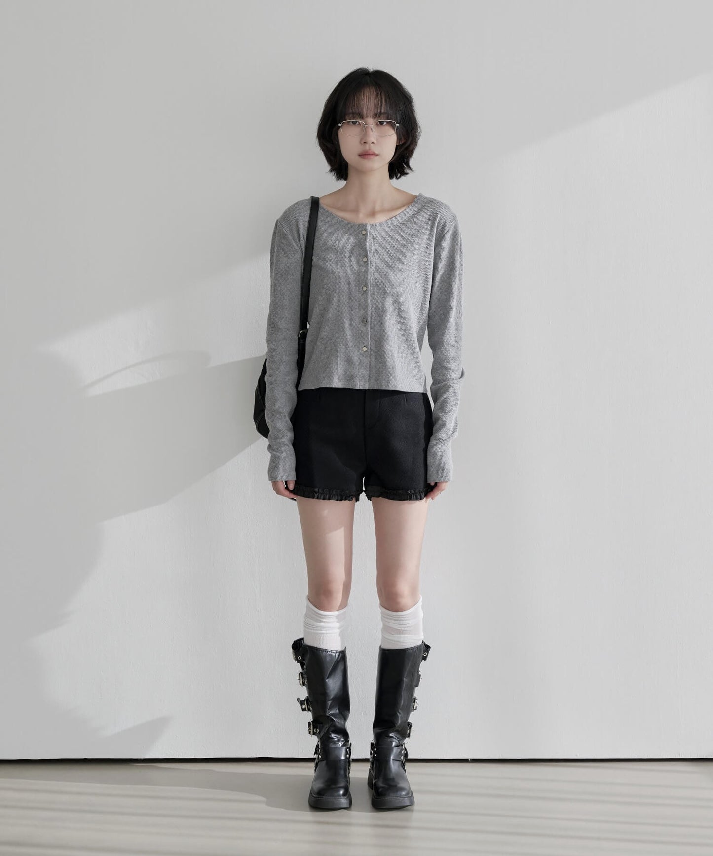 【ショート丈/ロング丈】異素材ラウンド厚底8cmスウェードレザースリムブーツ