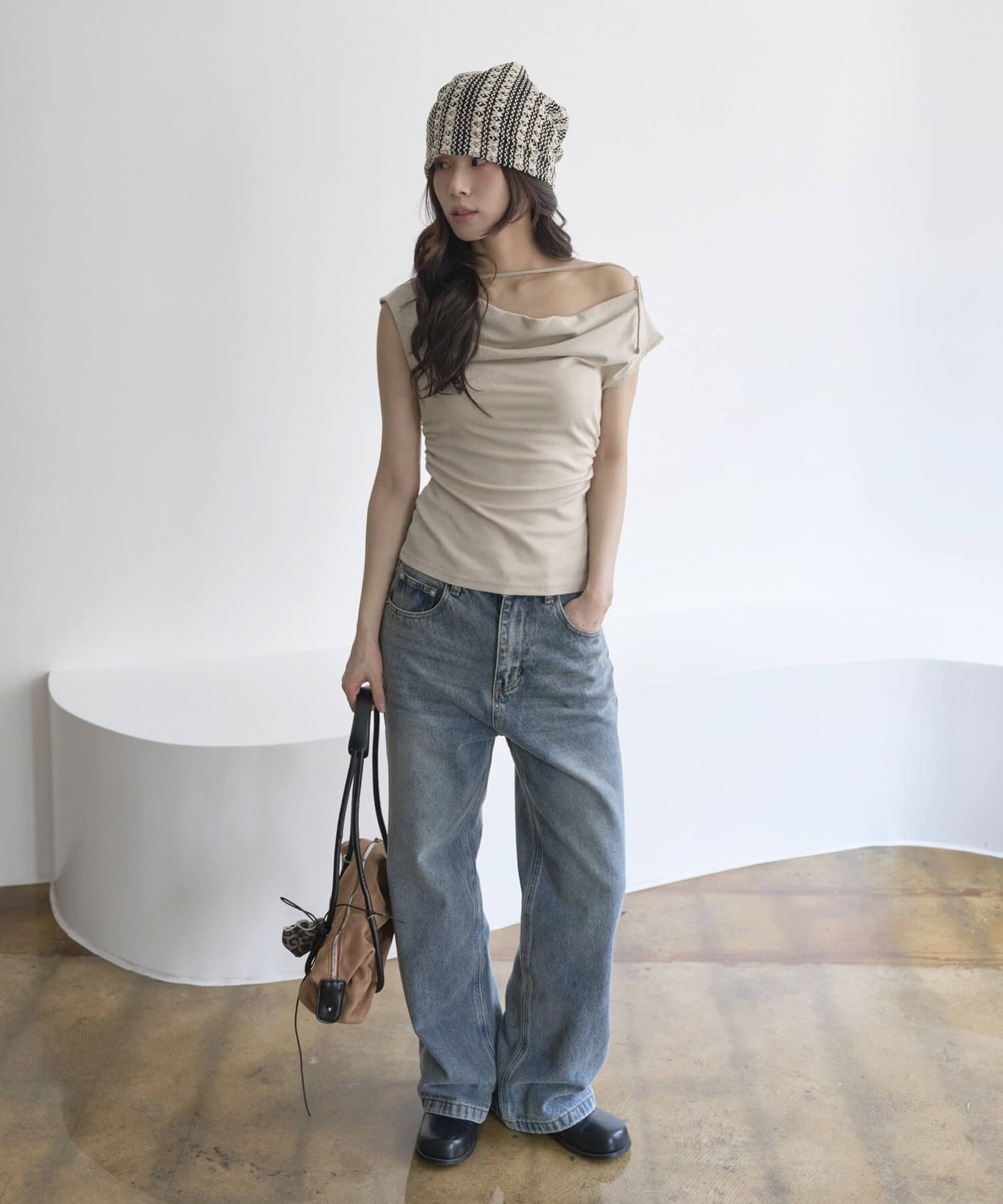 オフショルダー/ワンショルダースリムフィットシャーリングスリットリボン半袖Tシャツカットソー