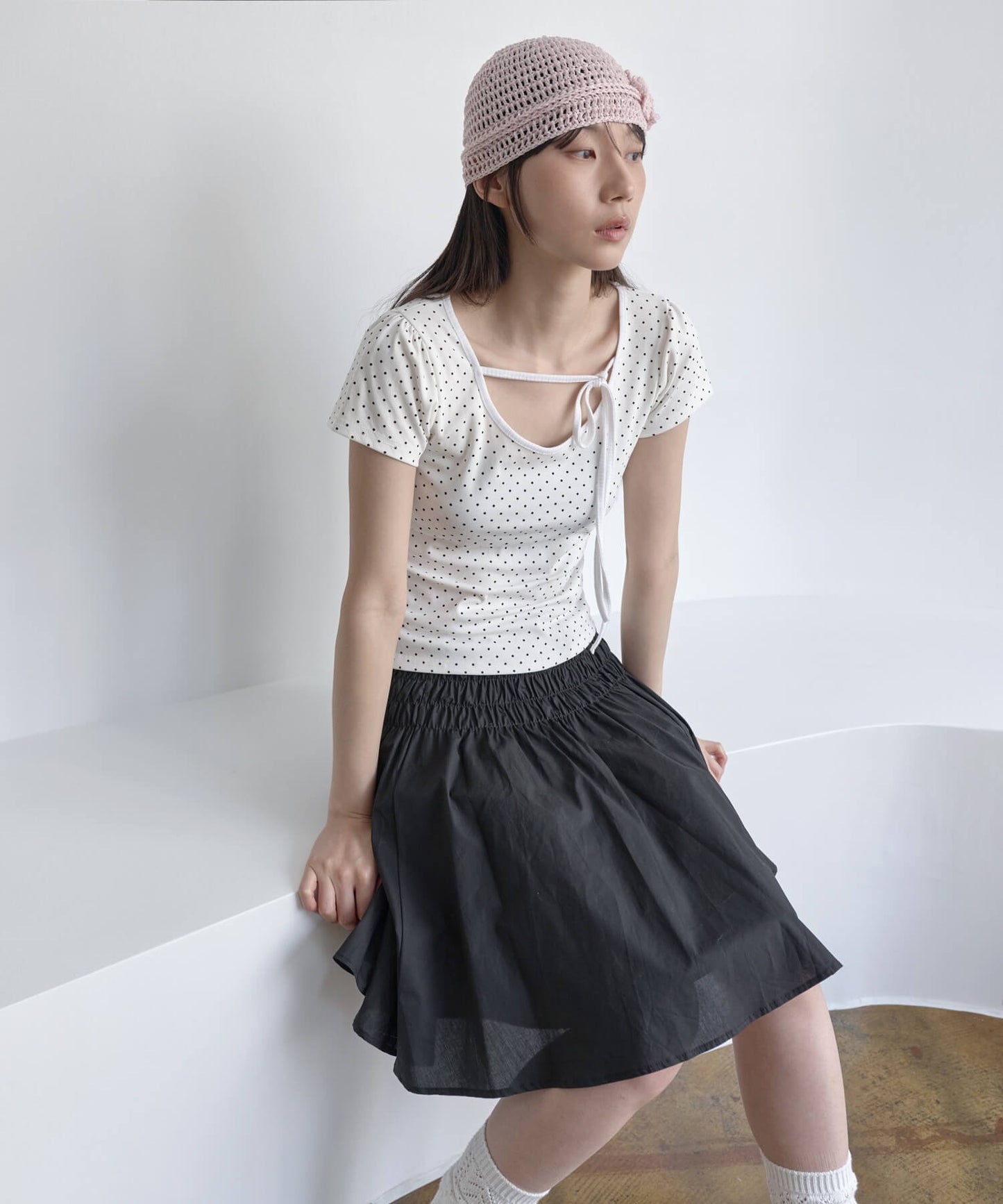 【UNE ORIGINAL】ショルダーパフフロントリボンドットパターンTシャツカットソー