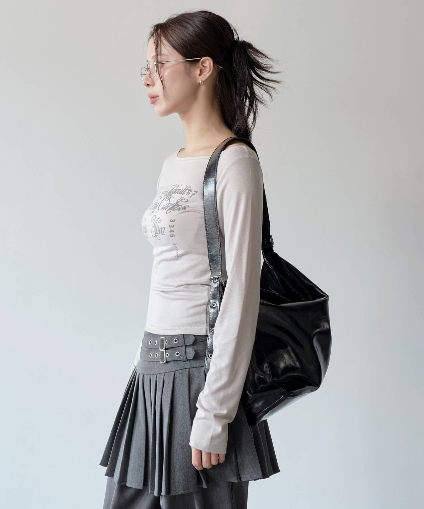 バレエコアグラフィックプリントシティワンショルダー/オフショルダーTシャツカットソー