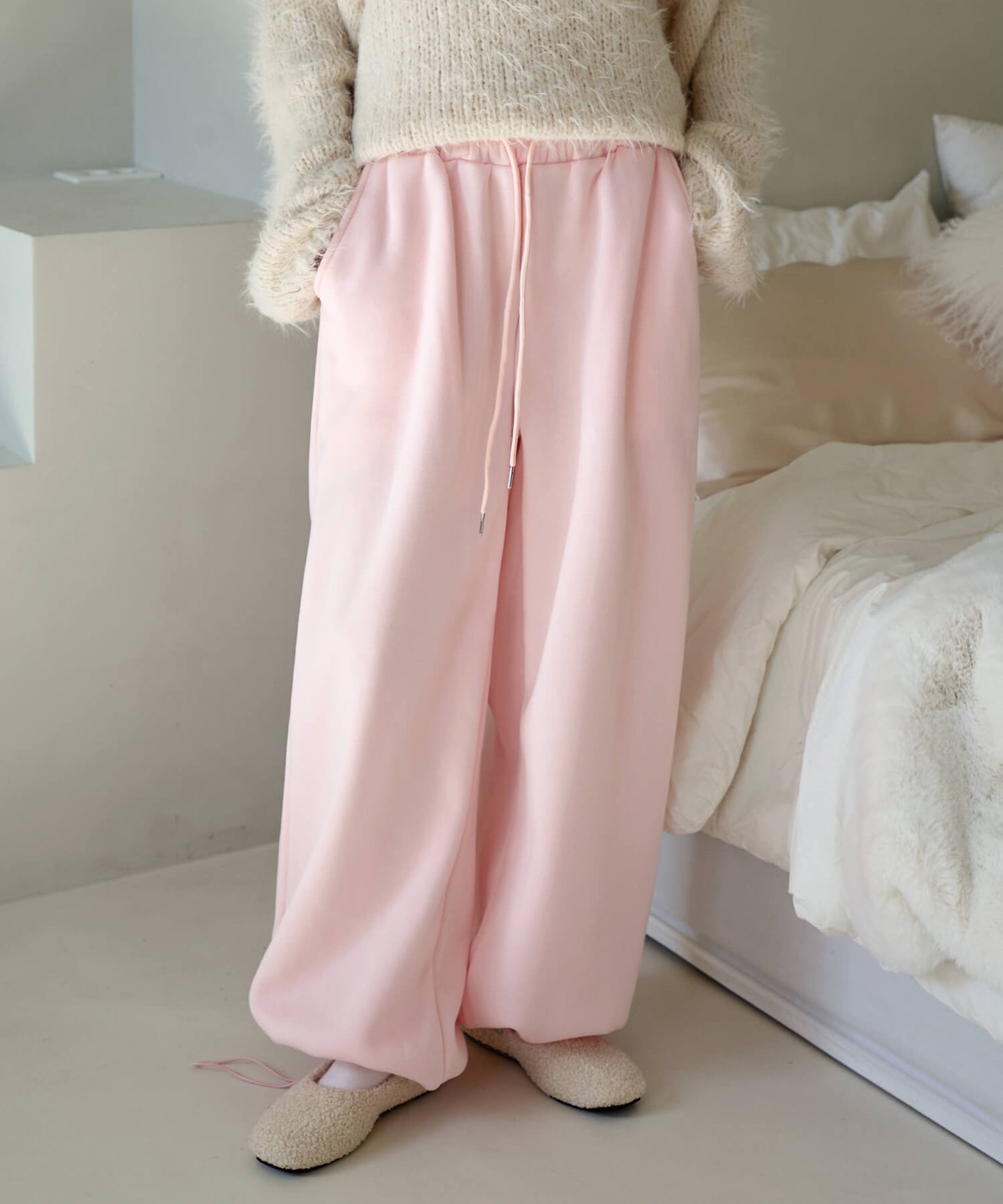 【裏起毛/UNISEX】足長美脚シルエットワイドストレートストリング起毛スウェットパンツ