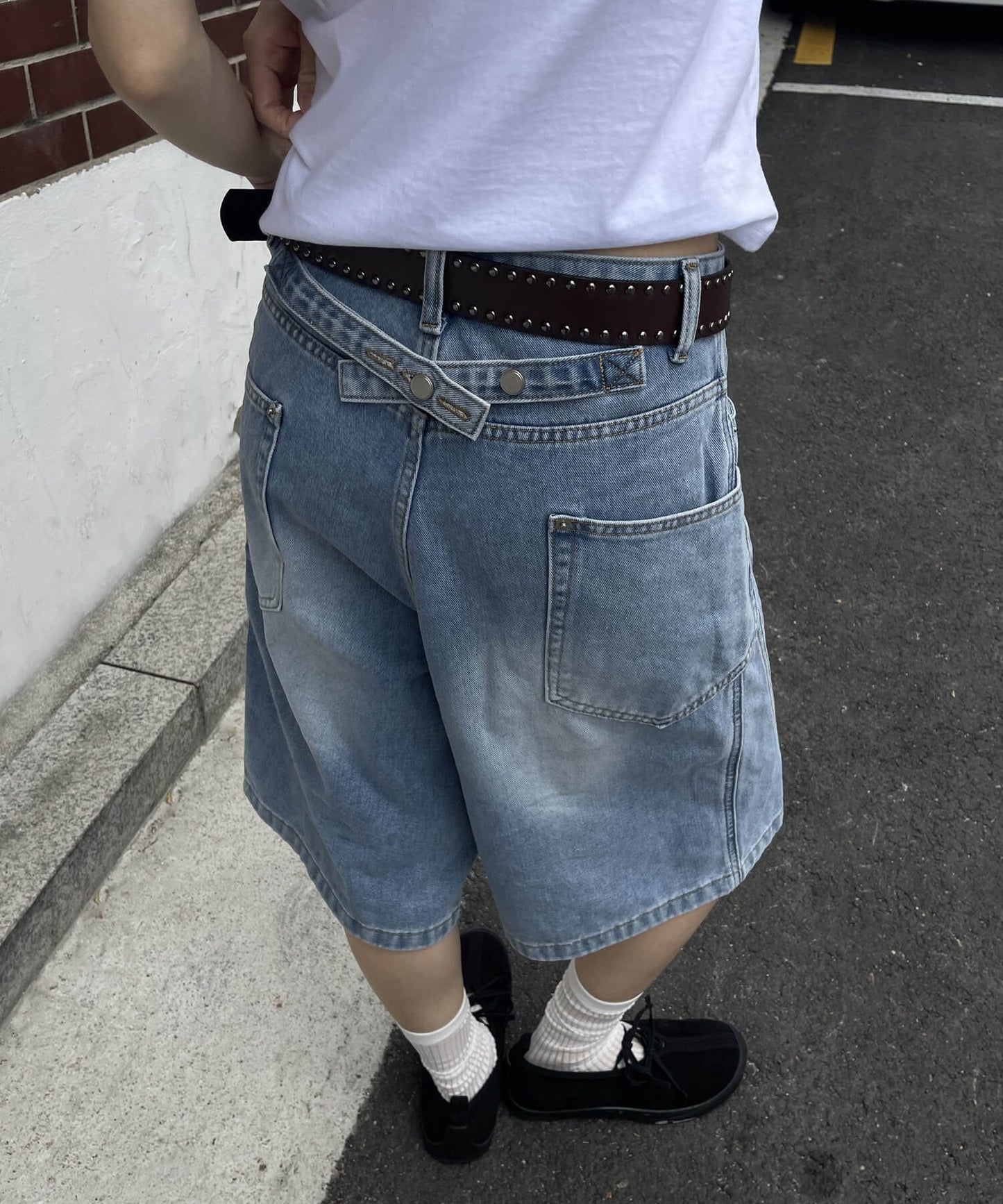 【ユニセックスデニム】ウェーブバルーンウォッシュドユニークサイドポケットバミューダハーフパンツデニム