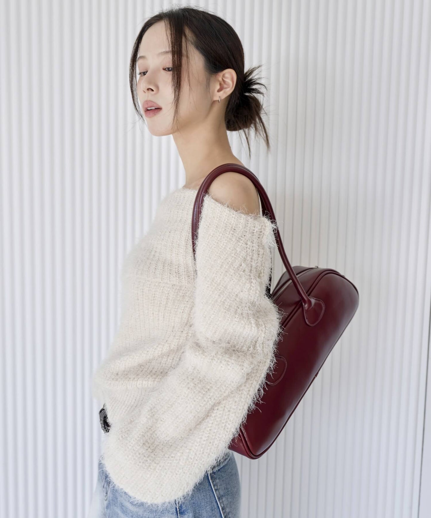 アンゴラモヘアフォンダンオフショルダーオーバーサイズニット