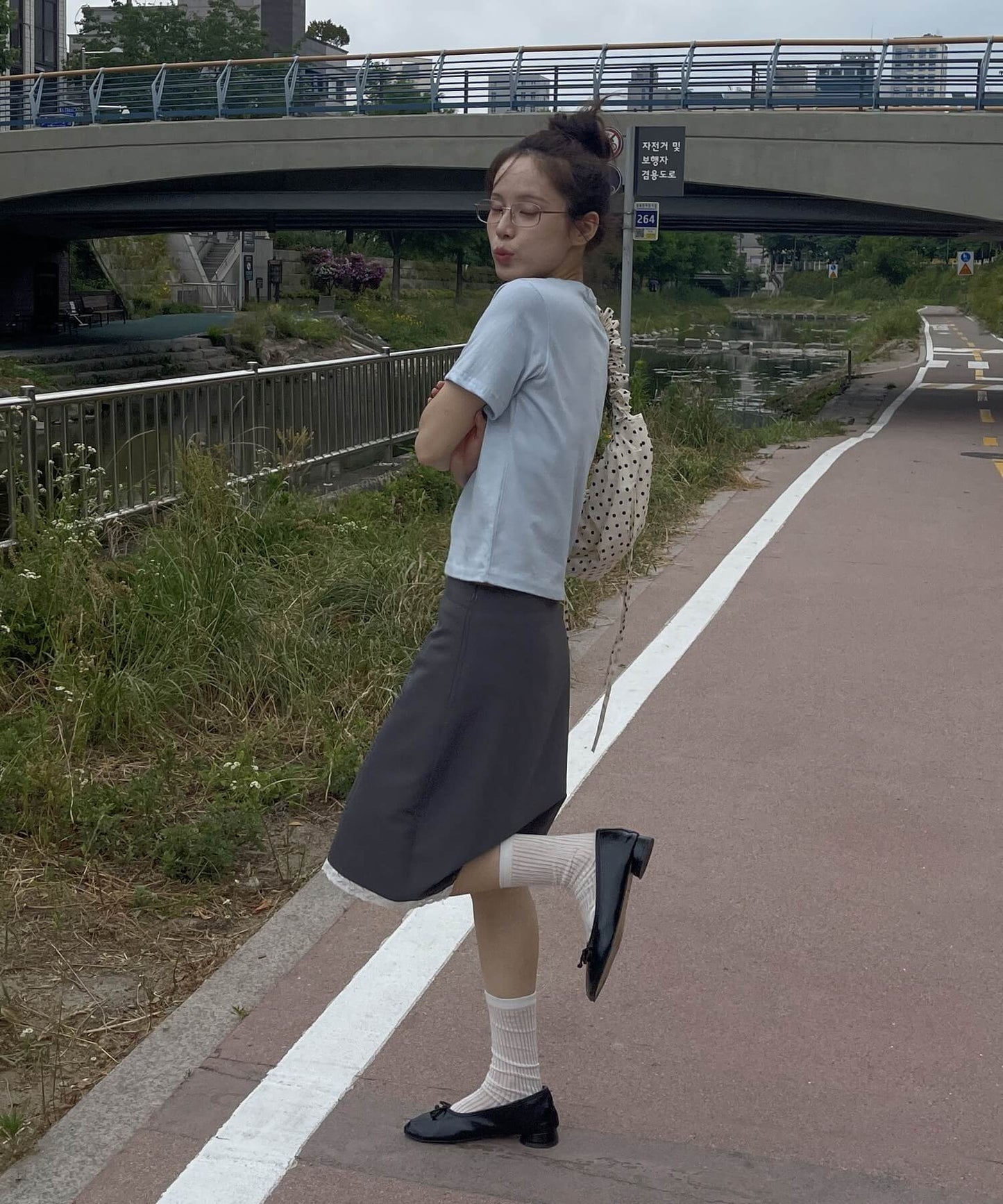 ダッフルフラワーワッペンレタリング半袖Tシャツ