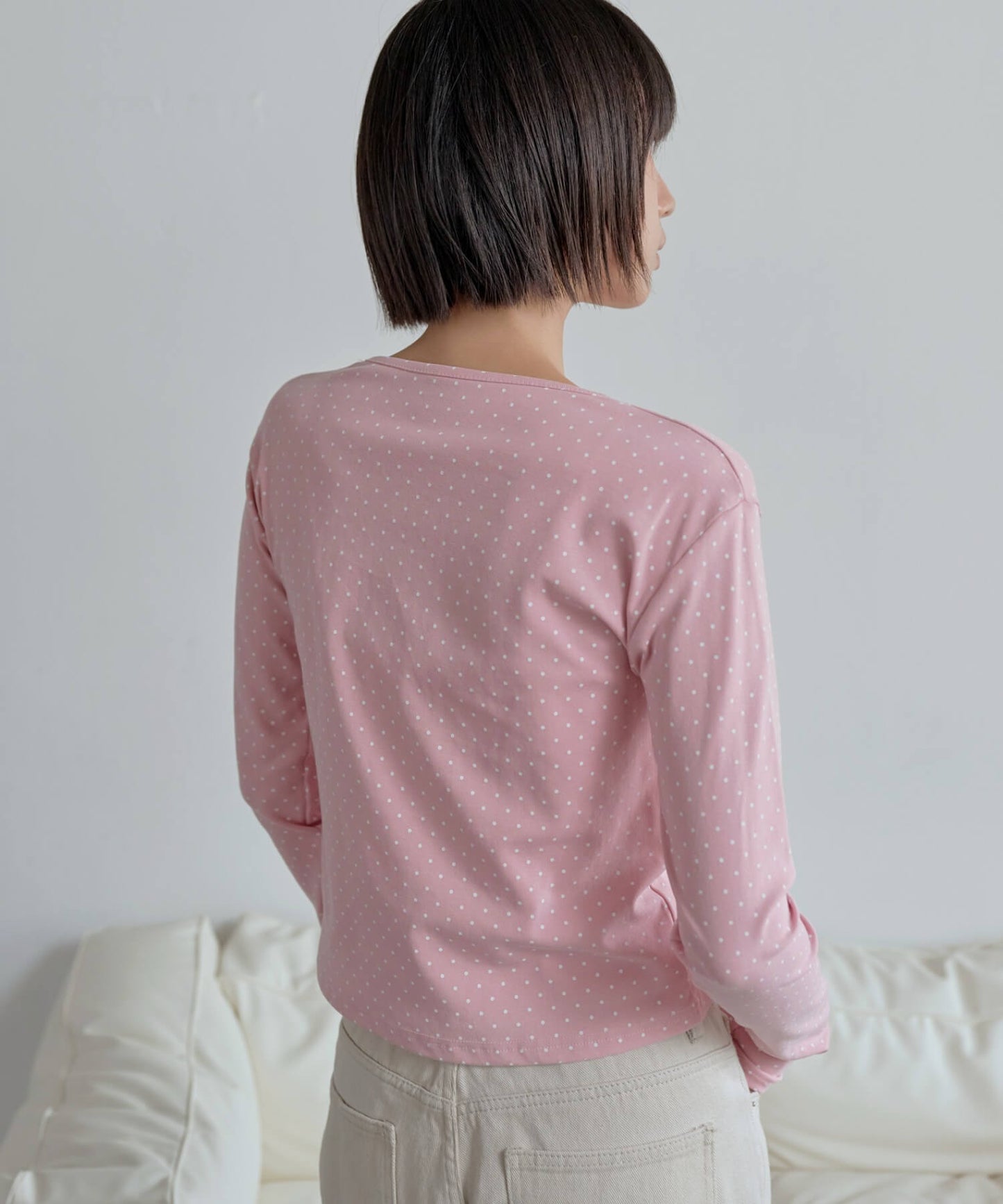 【UNE ORIGINAL】ヘンリーネックシルバースナップボタンドットパターンTシャツカットソー