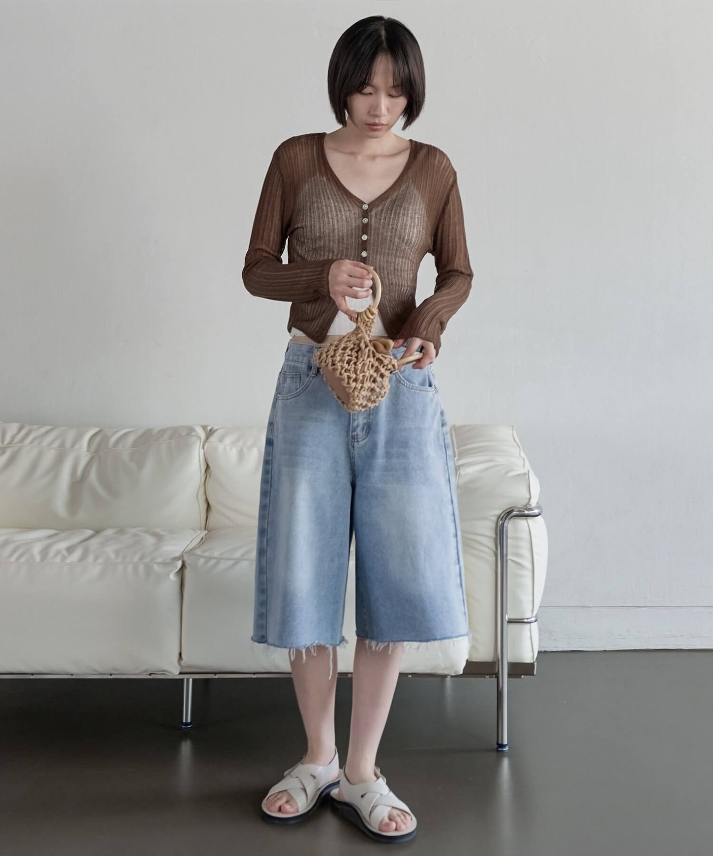 【ユニセックス着用可能】腰履きカットオフバミューダワイドビンテージデニムハーフパンツ