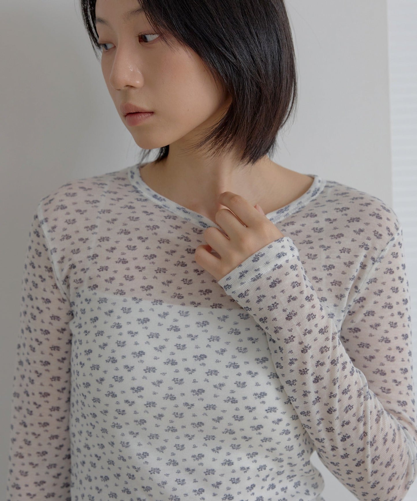 ジャスミンフラワーレイヤードインナーTシャツカットソー