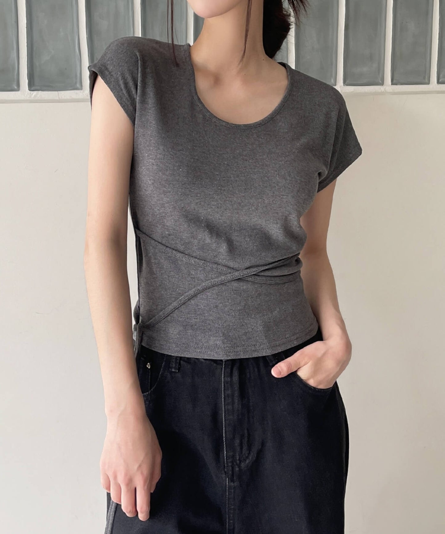 [UNE ORIGINAL]ラウンドネックリボンメイクTシャツカットソー