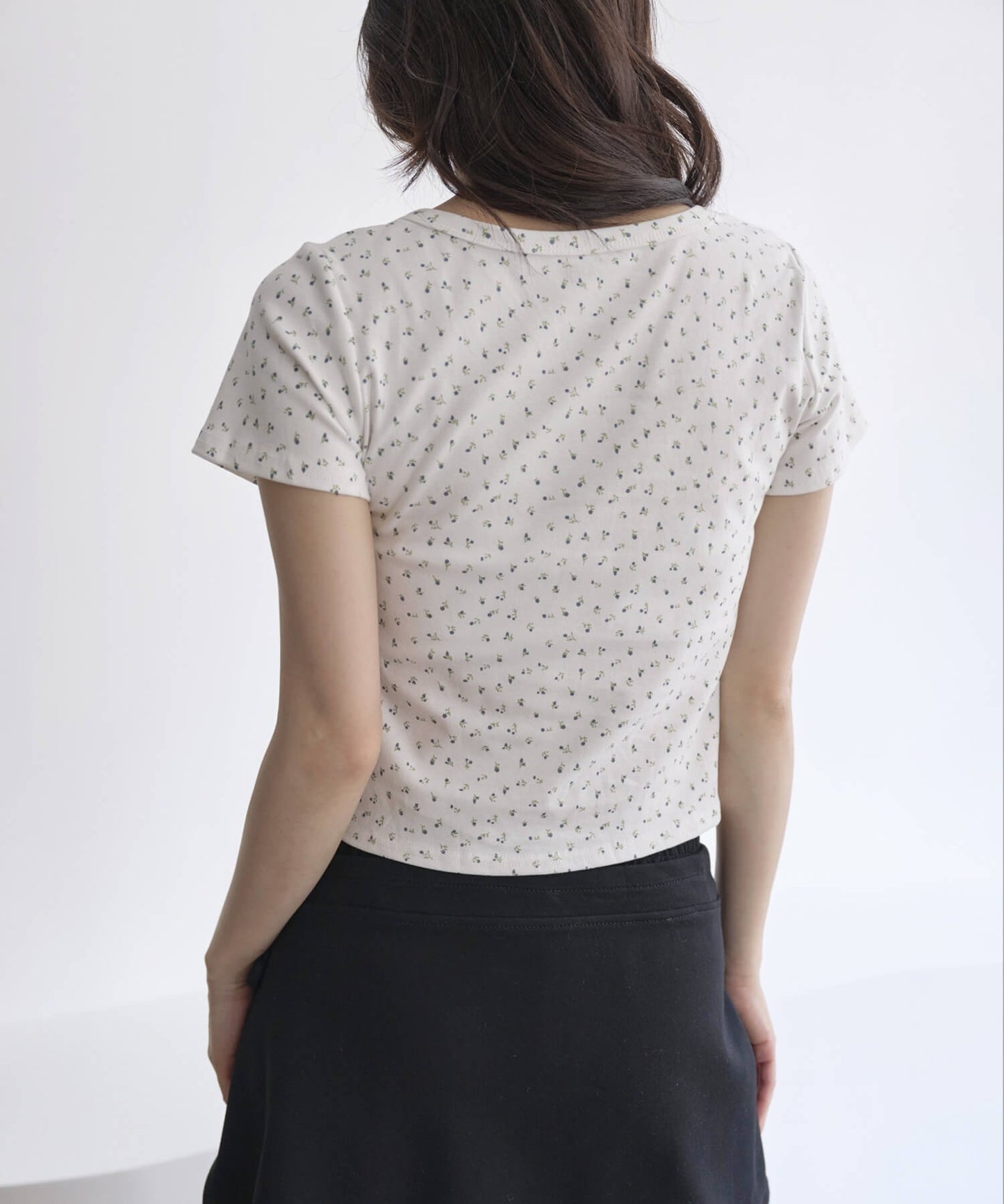 ラブリーフラワーパターンポイントボタン半袖Tシャツカットソー