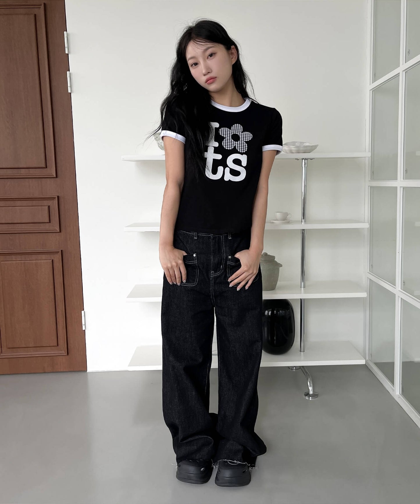 チェックパターンユニークフラワーアプリケットロゴクロップド半袖Ｔシャツ